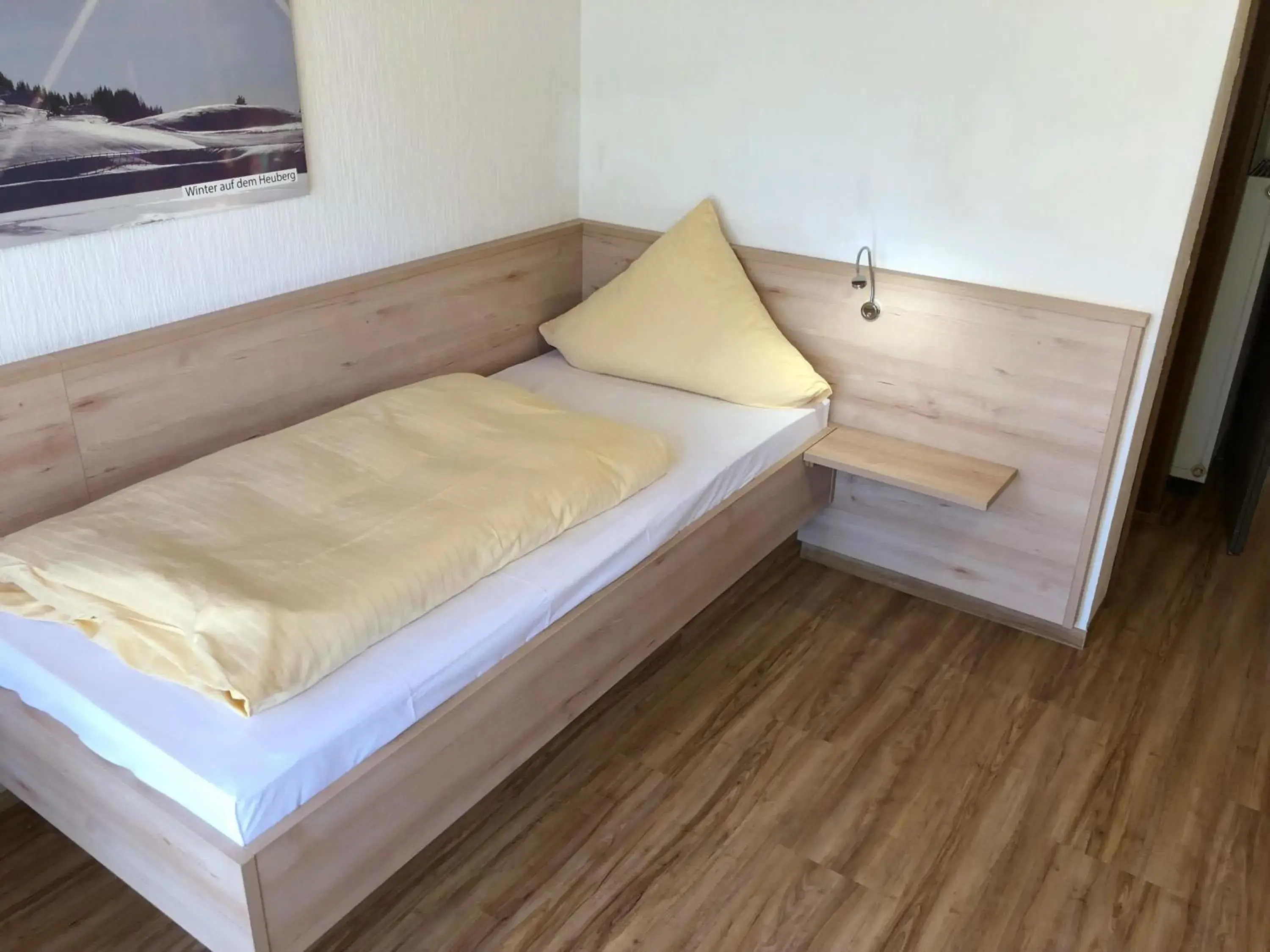 Single Room with Private Bathroom in Hotel Heuberger Hof, Wehingen Single Room with Private Bathroom in Hotel Heuberger Hof, Wehingen