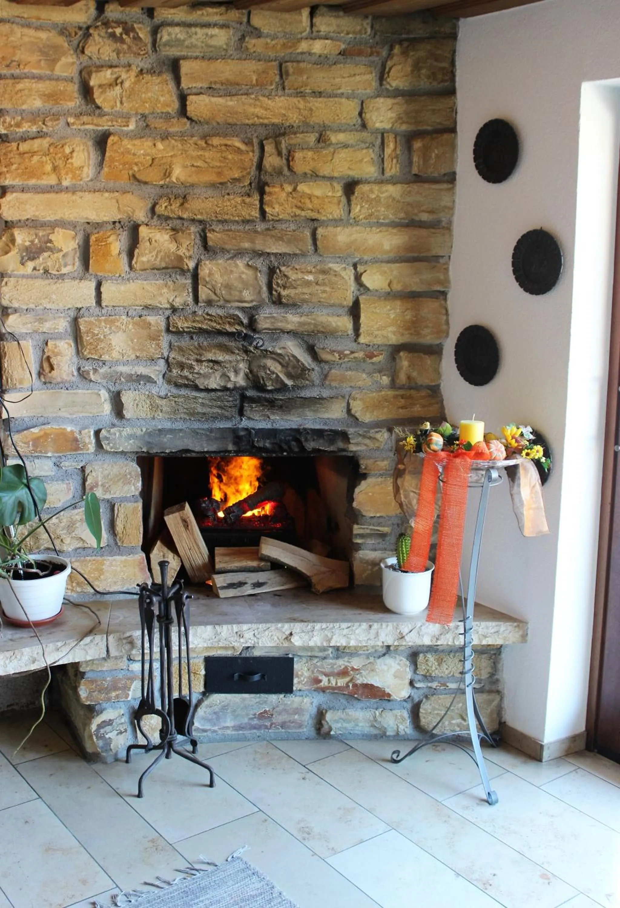 Communal lounge/ TV room in Hotel Heuberger Hof, Wehingen