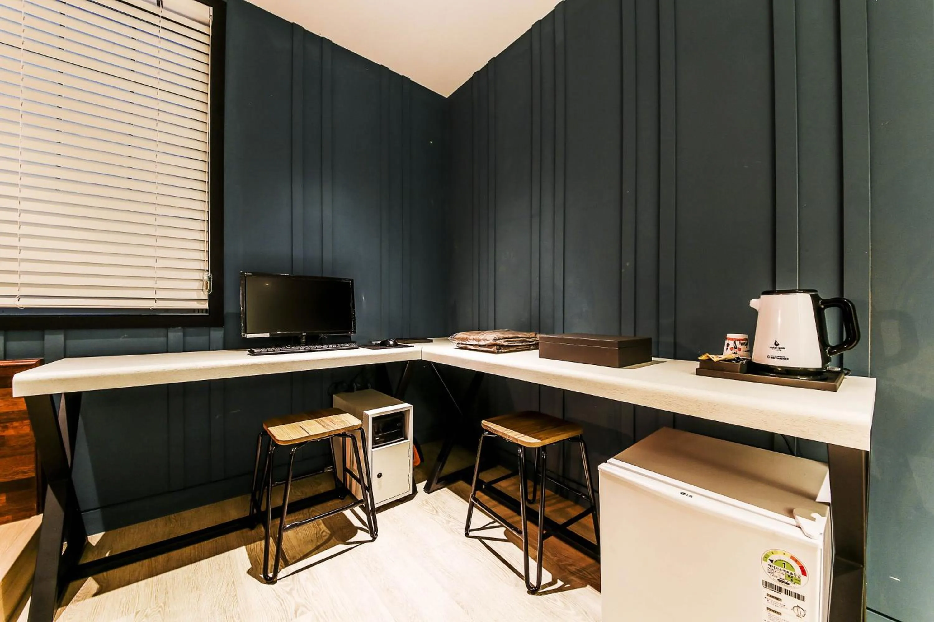 TV and multimedia in Ignis Hotel busan sports complex branch