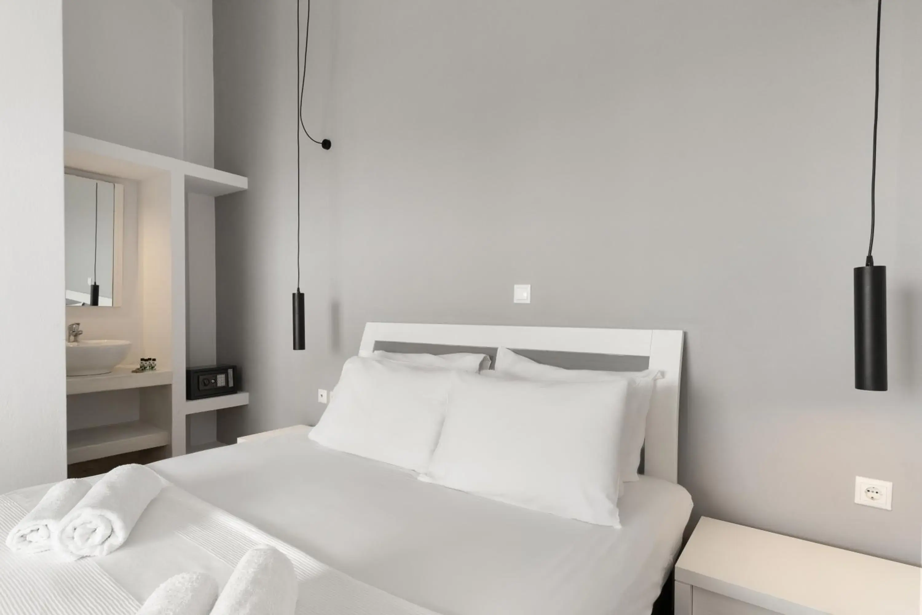 Bedroom, Bed in Anassa Mare Villas & Residences Bedroom, Bed in Anassa Mare Villas & Residences