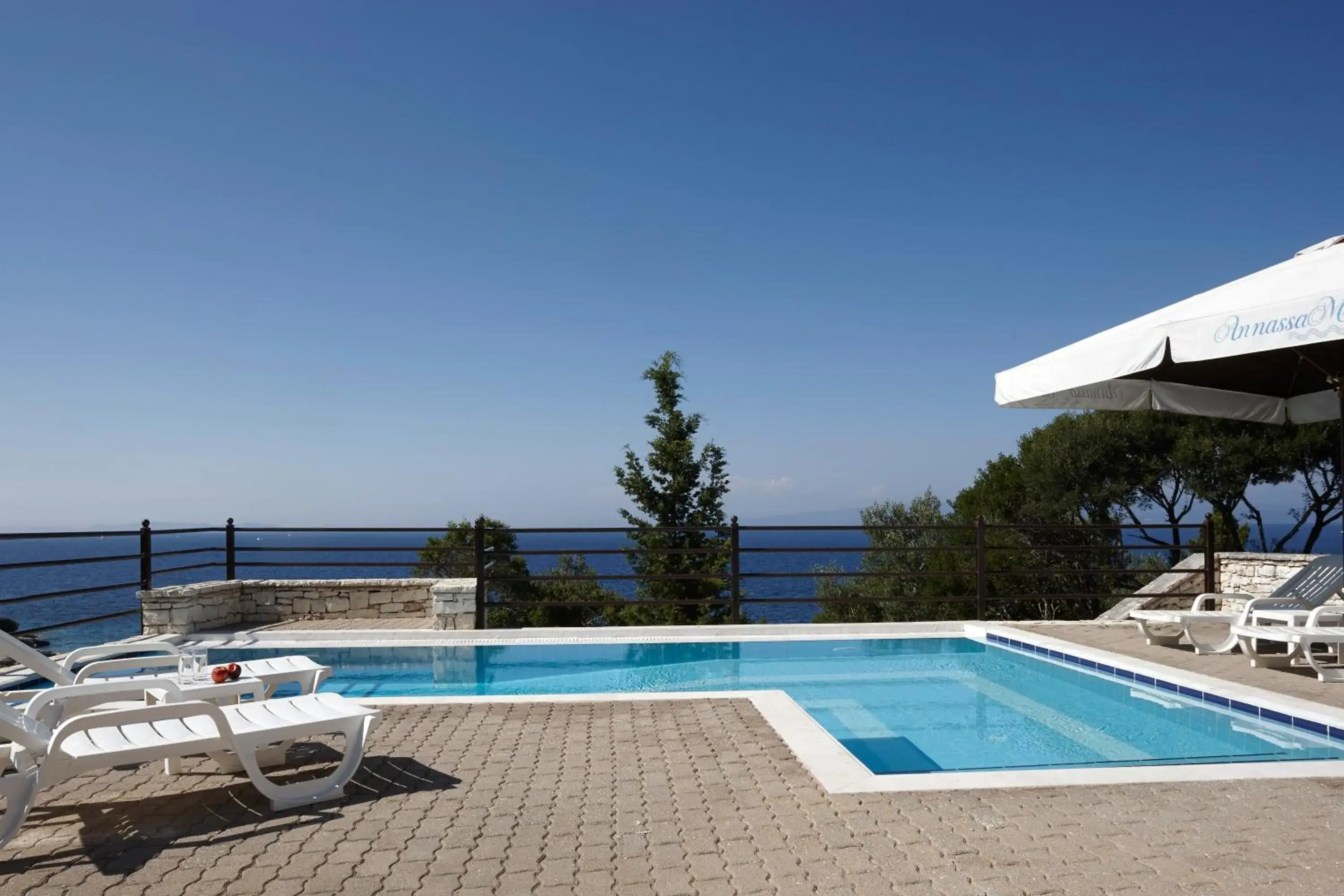 Swimming pool in Anassa Mare Villas & Residences Swimming pool in Anassa Mare Villas & Residences