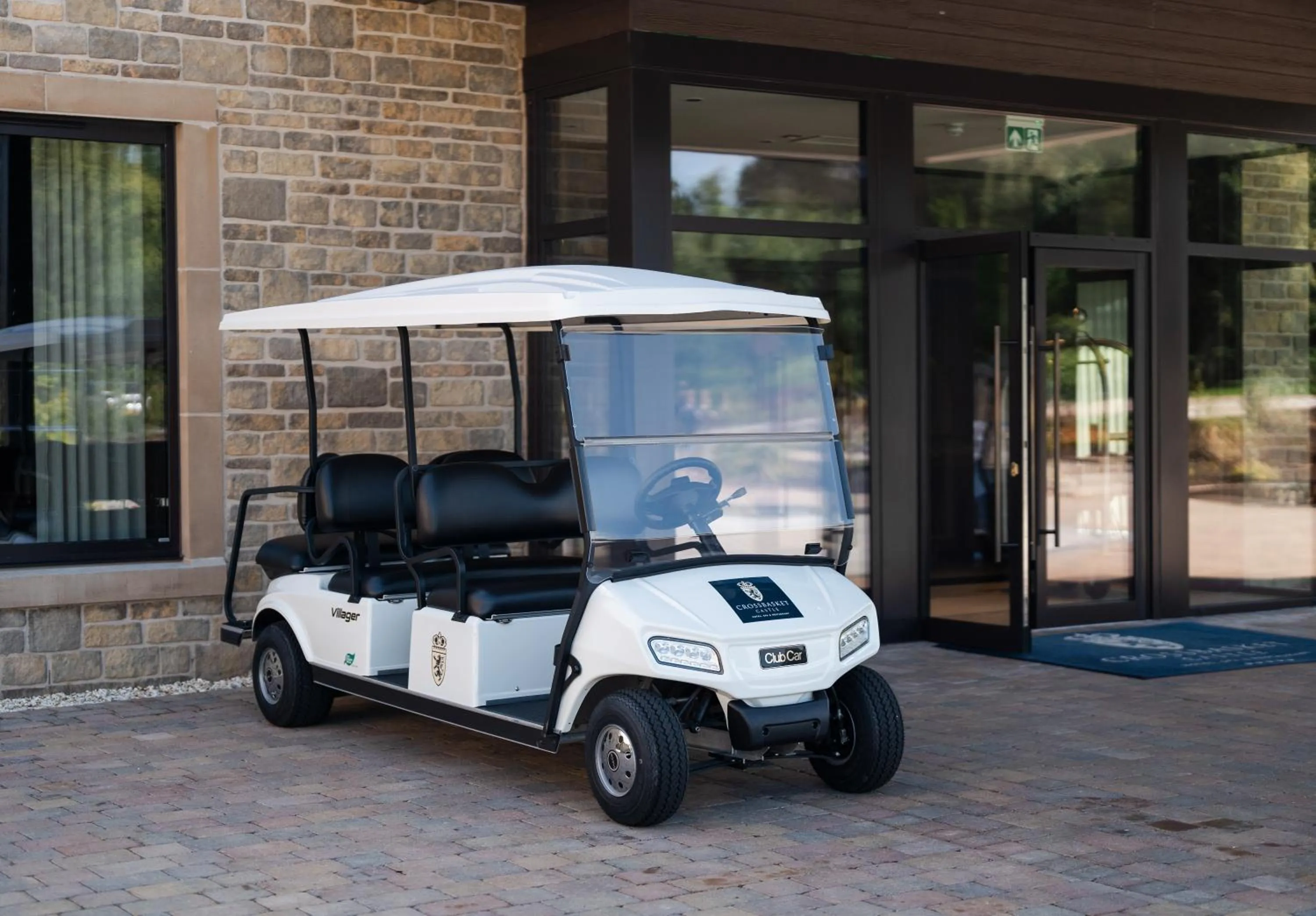 Property building in Crossbasket Castle, Hotel & Restaurant