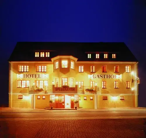 Hotel - Gasthof Spessarttor & Hotel Bergwiesen - Zimmer mit Balkon Hotel - Gasthof Spessarttor & Hotel Bergwiesen - Zimmer mit Balkon