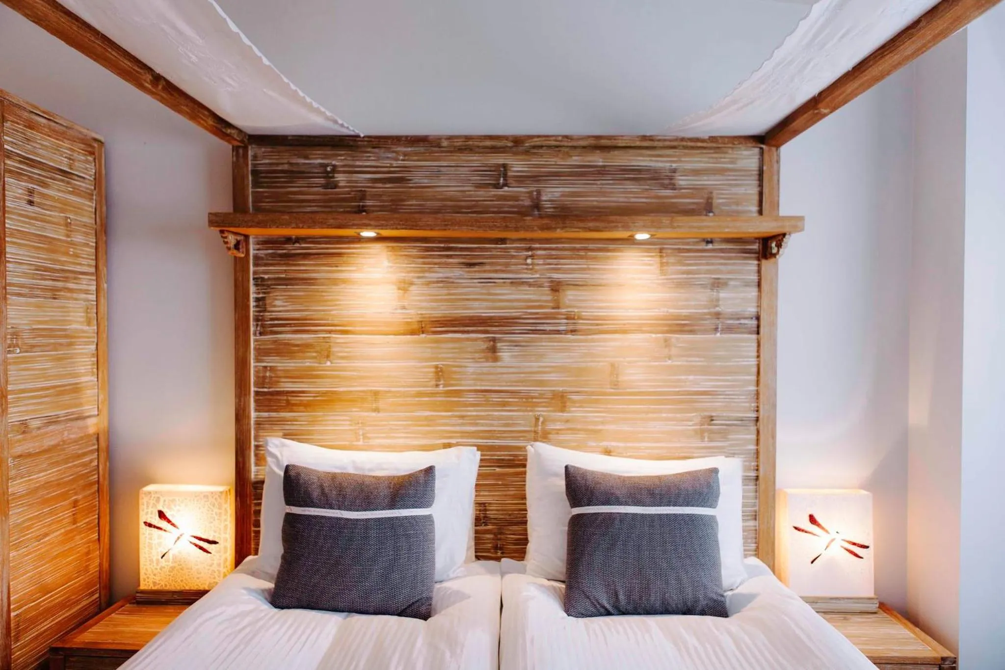 Photo of the whole room, Bed in Eyja Guldsmeden Hotel