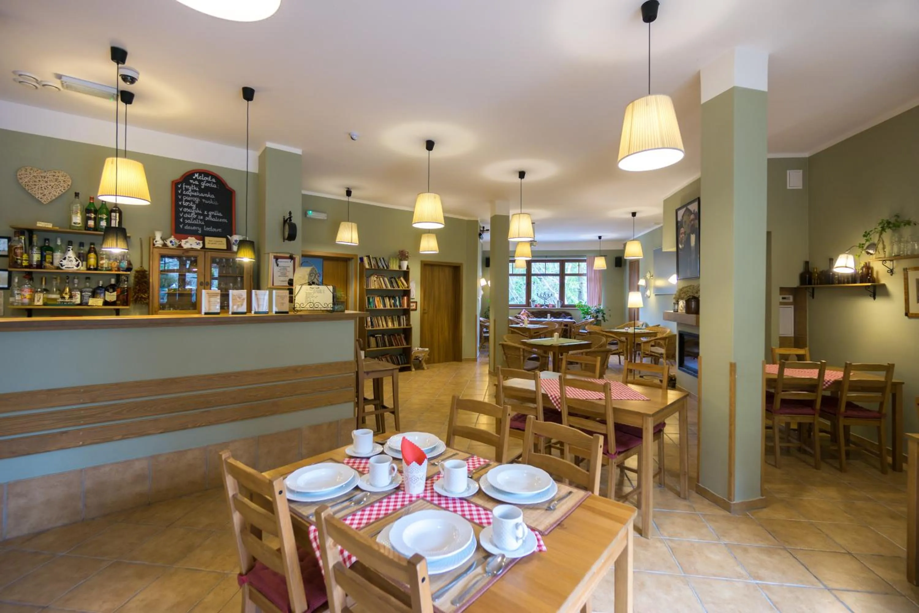 Restaurant/places to eat in Dom Pod Koziołkami