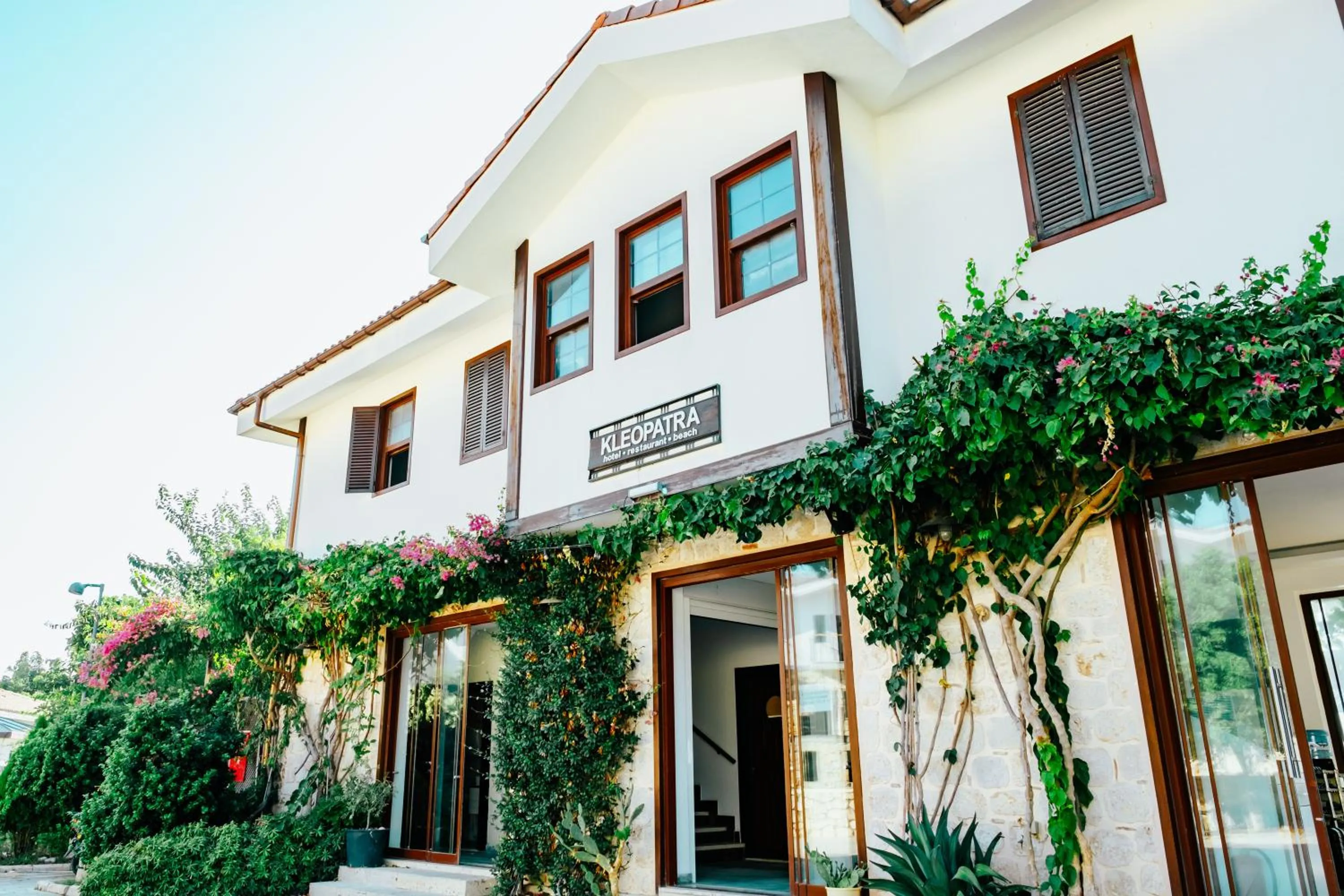 Property building in Side Kleopatra Hotel