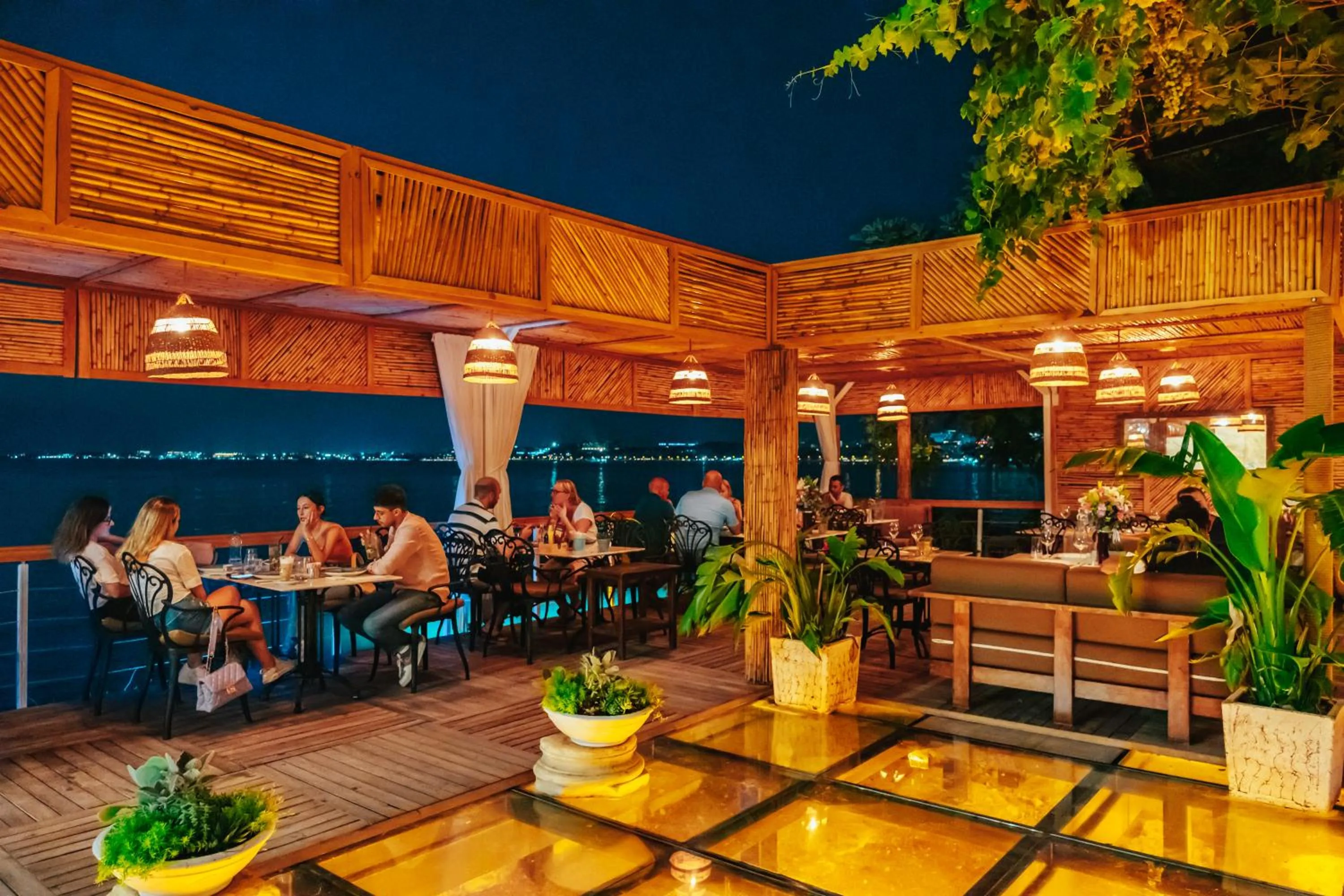 Restaurant/places to eat in Side Kleopatra Hotel