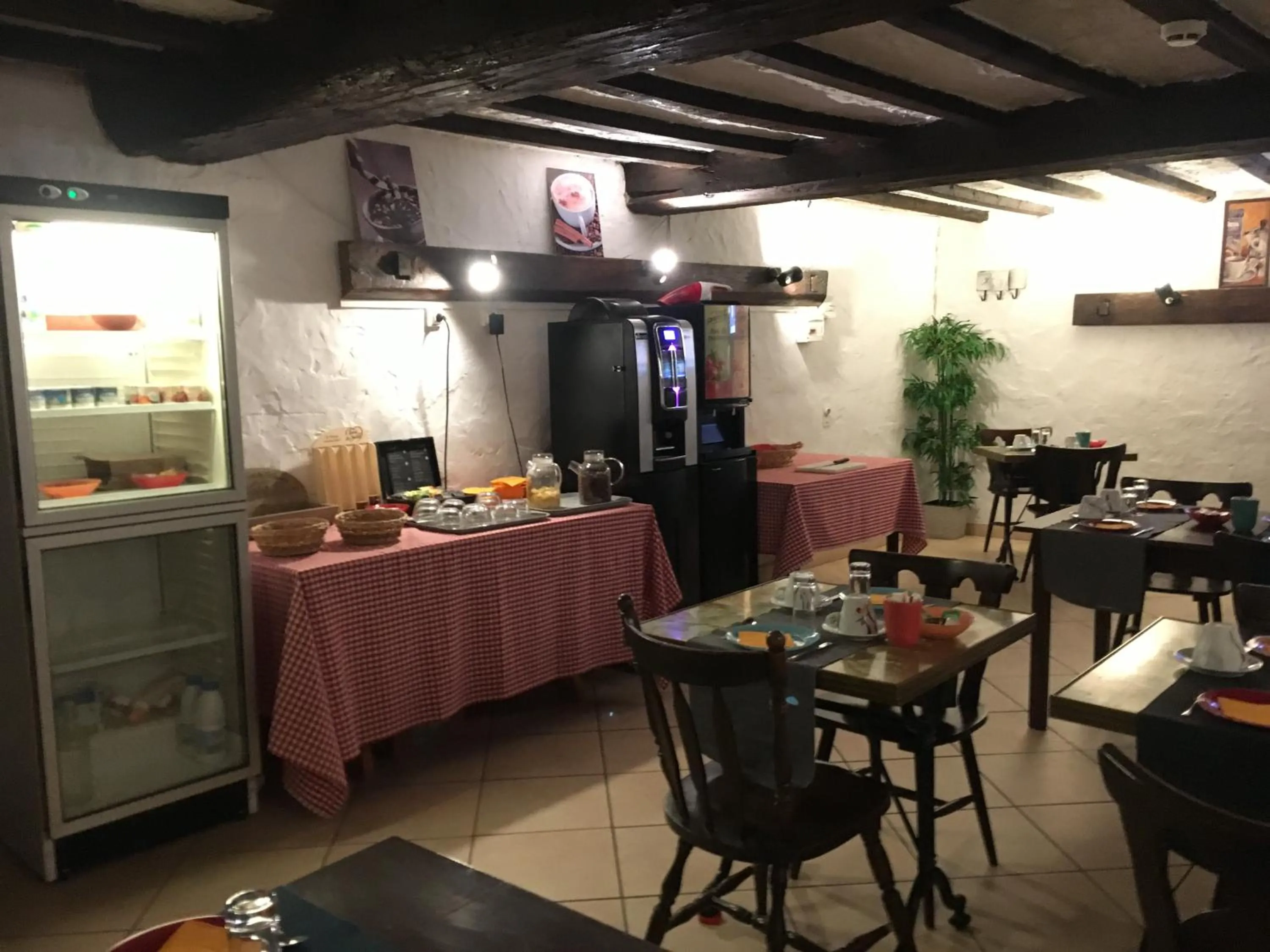 Continental breakfast in Le Relais Des Vieilles Postes