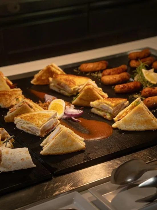 Restaurant/places to eat in Playas Ca's Saboners