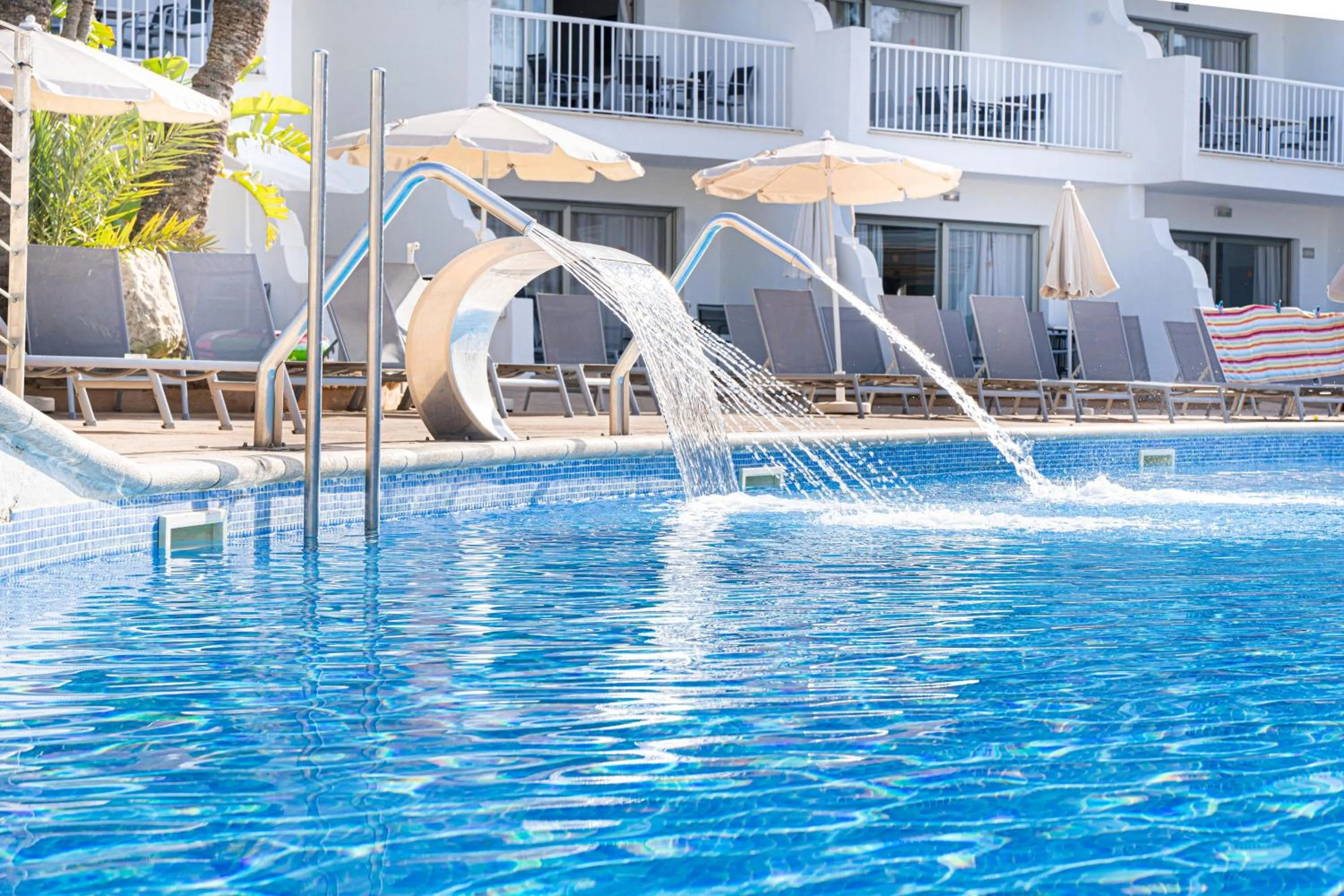 Swimming pool in Playas Ca's Saboners