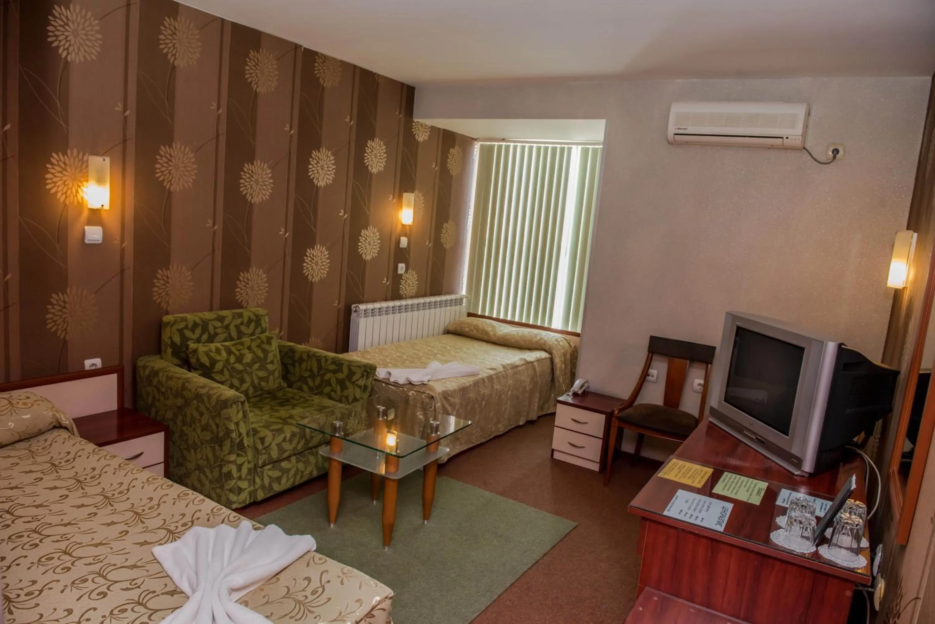 Photo of the whole room, Bed in Hotel Kapri