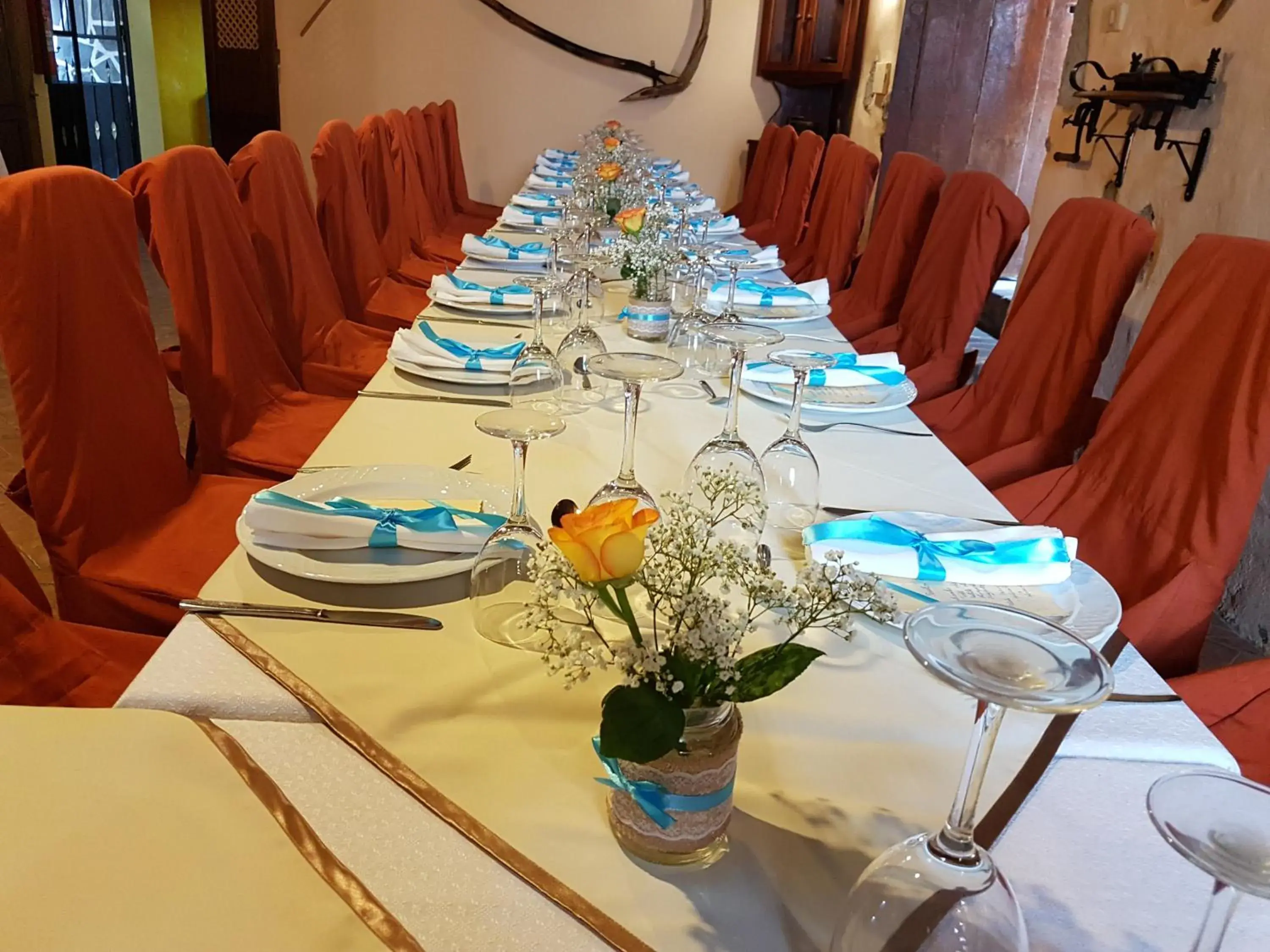 Restaurant/places to eat in Fonda Central Restaurant/places to eat in Fonda Central