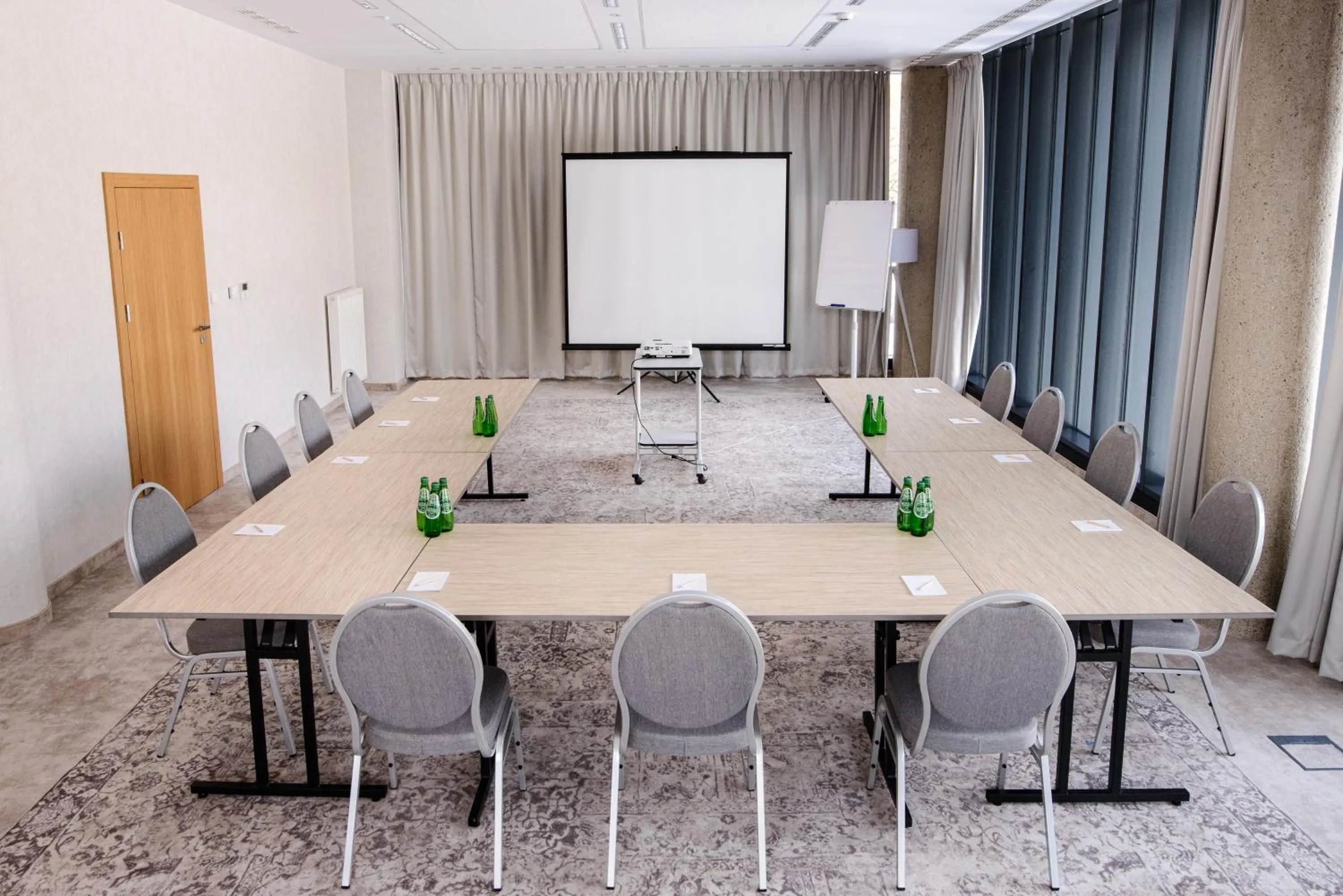 Business facilities in Eva Park Life & Spa