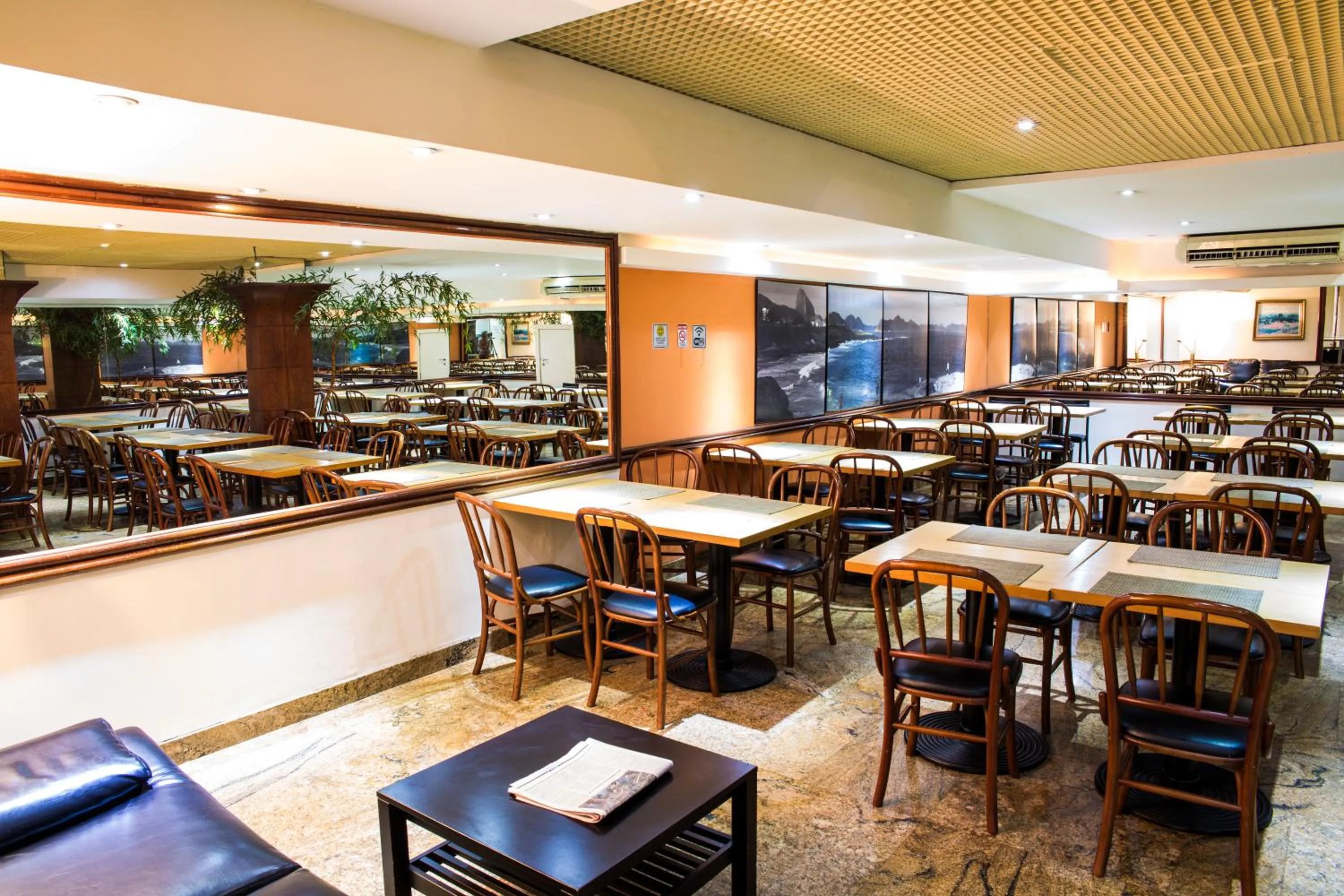 Restaurant/places to eat in Atlantis Copacabana Hotel