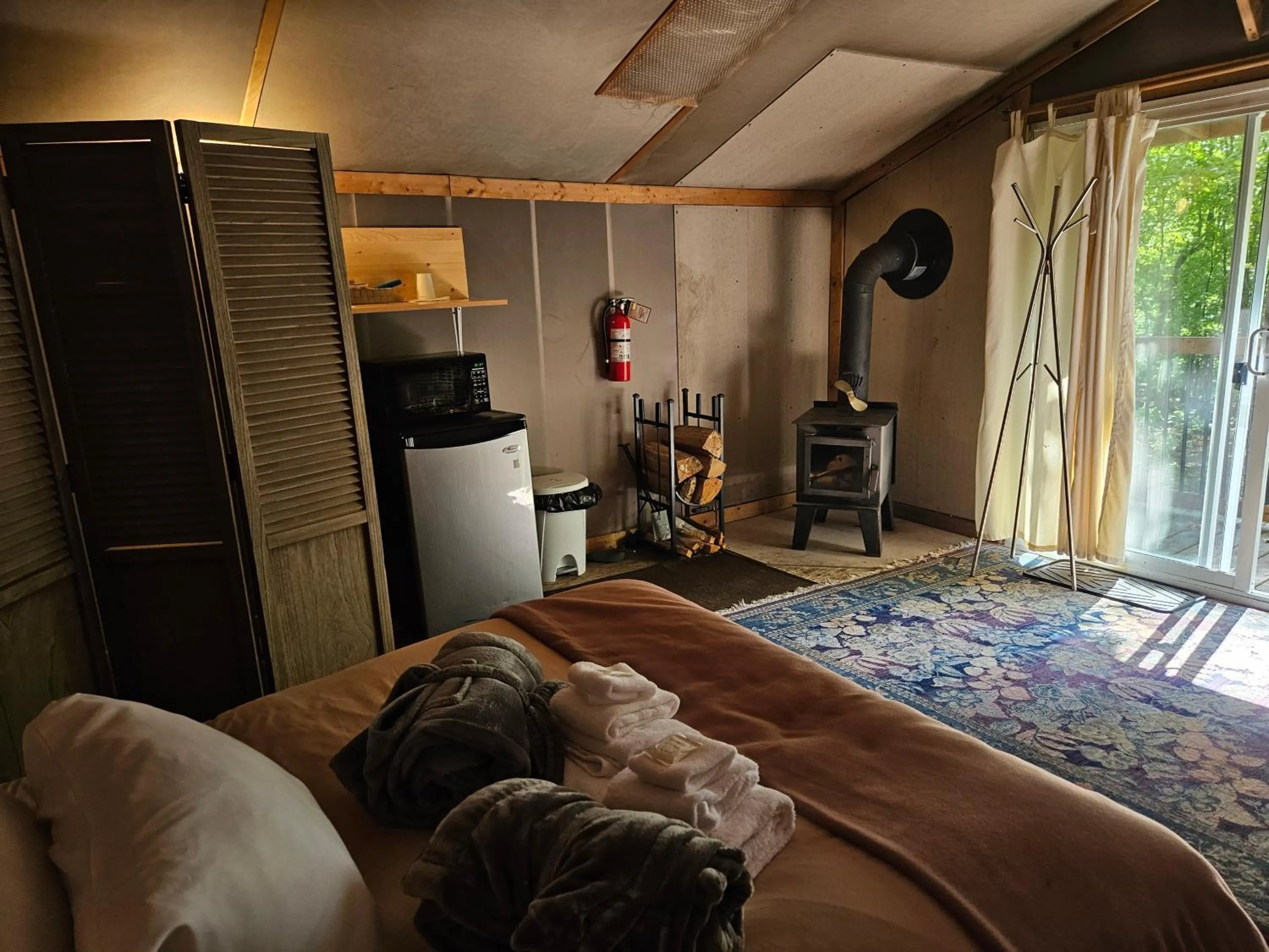 Photo of the whole room, Bed in Éco Spa Highland