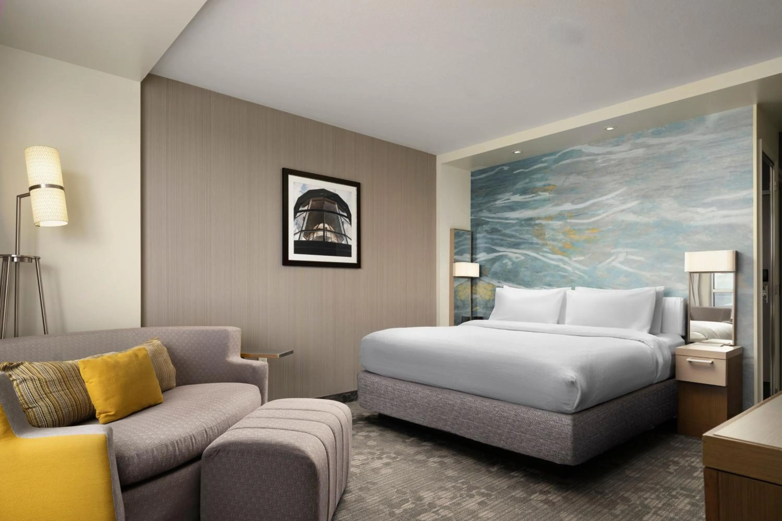 Photo of the whole room, Bed in Courtyard by Marriott Erie Bayfront