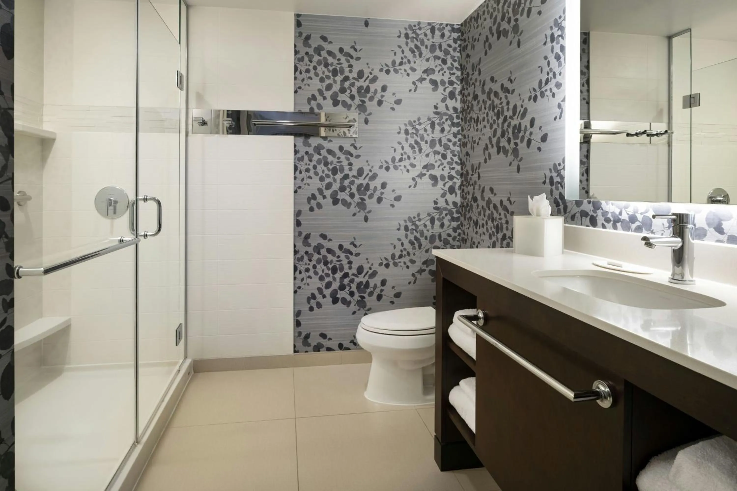 Bathroom in Residence Inn by Marriott Los Angeles Pasadena/Old Town