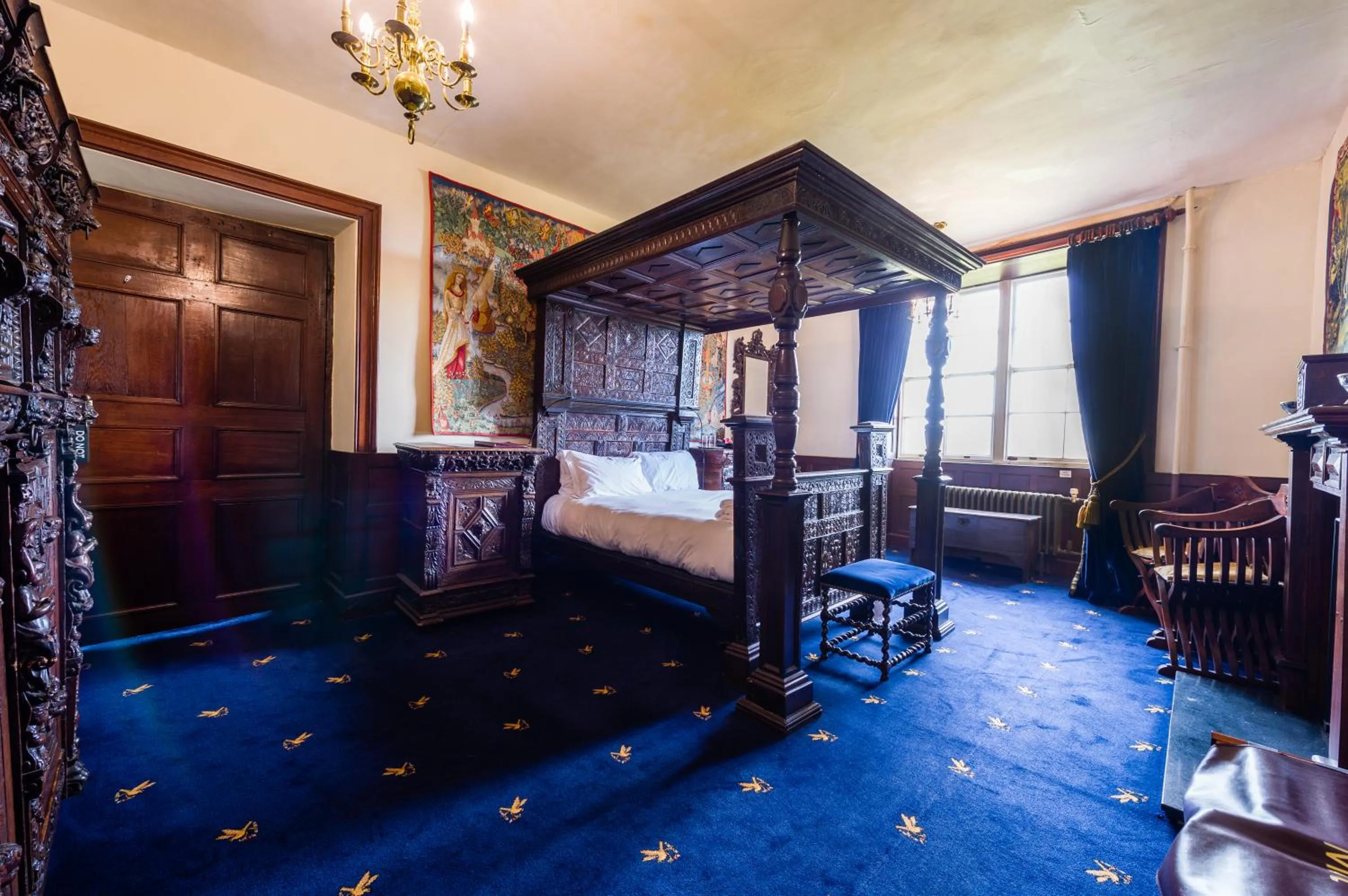 Photo of the whole room, Bed in Appleby Castle