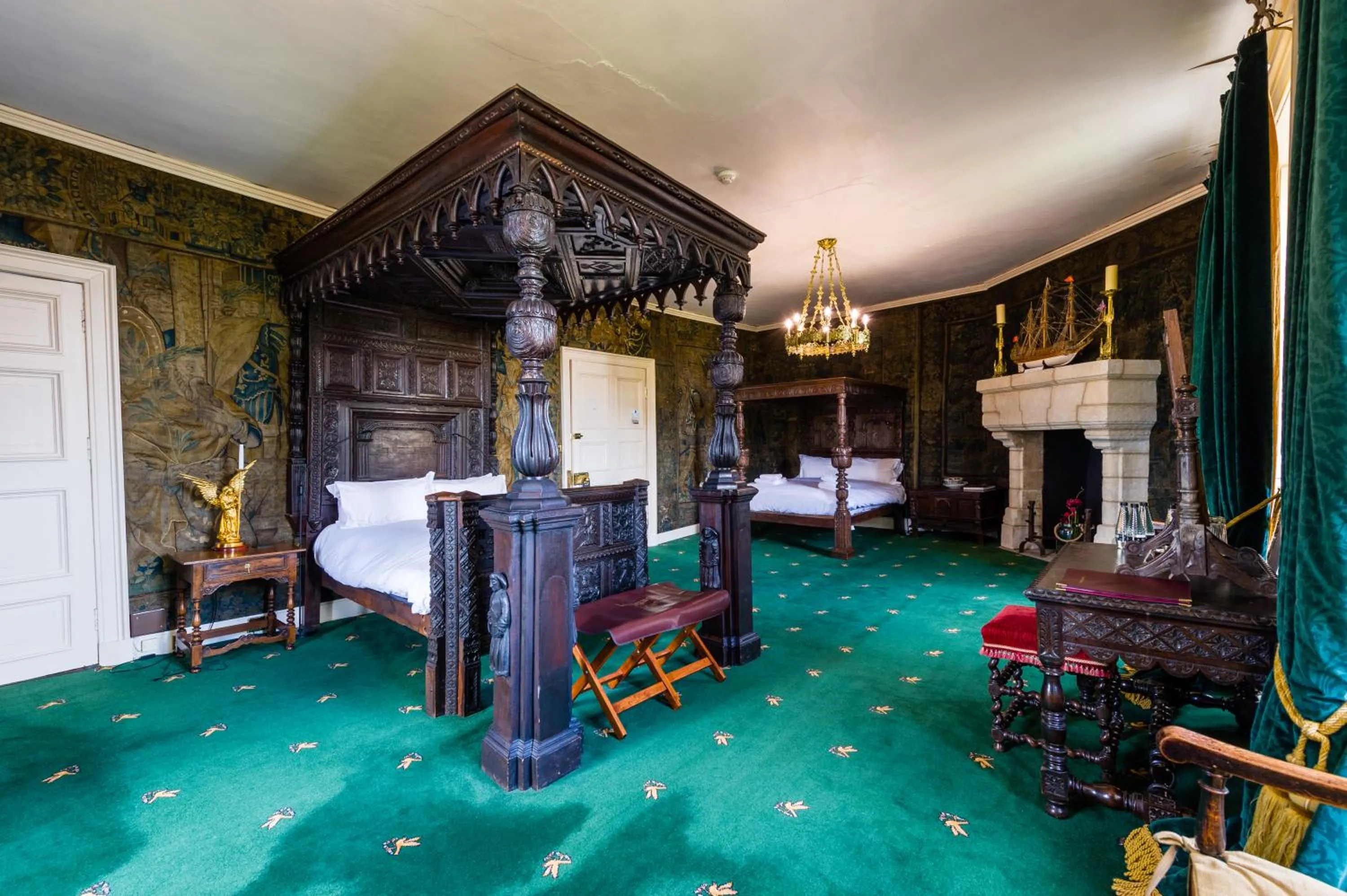 Bedroom, Bed in Appleby Castle
