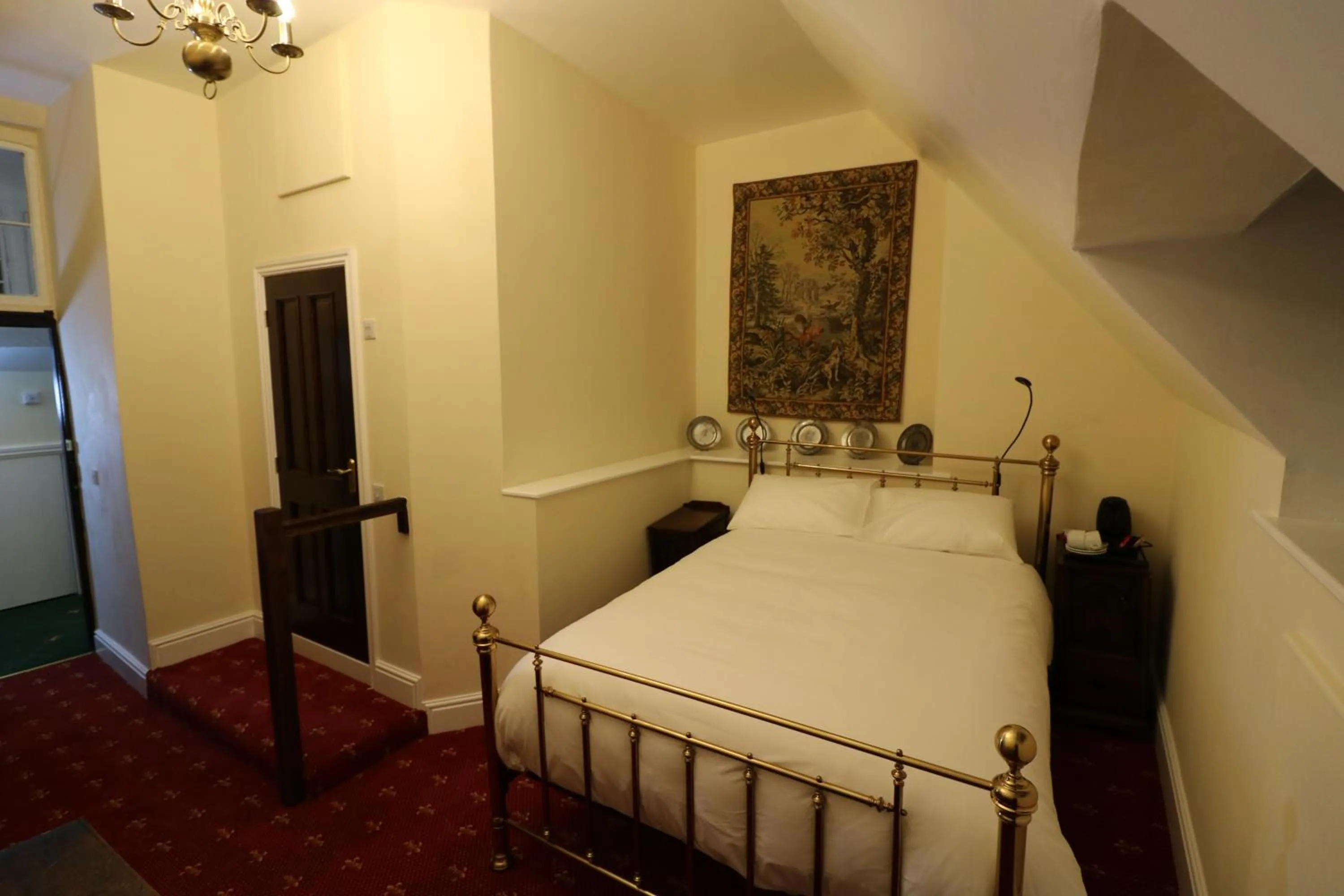 Photo of the whole room, Bed in Appleby Castle