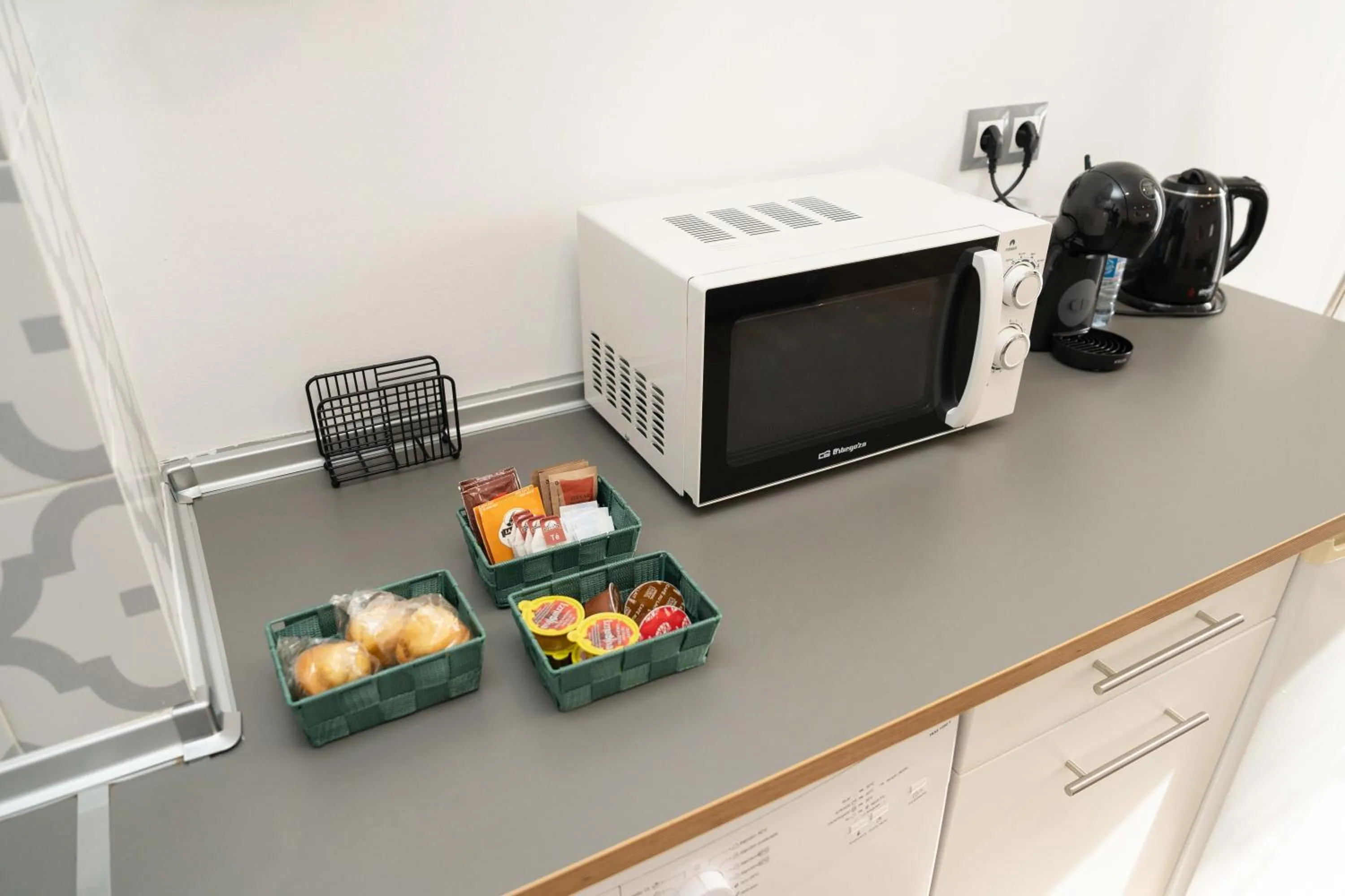 kitchen in Apartamentos Campo Del Príncipe