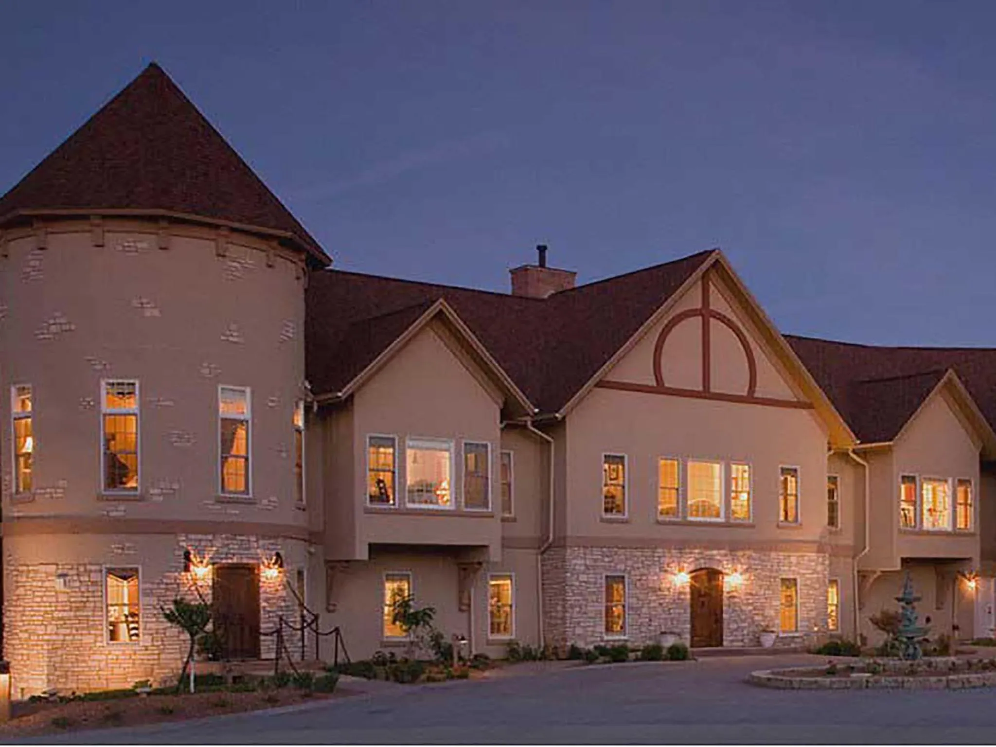 Facade/entrance in Goldmoor Inn & Resort
