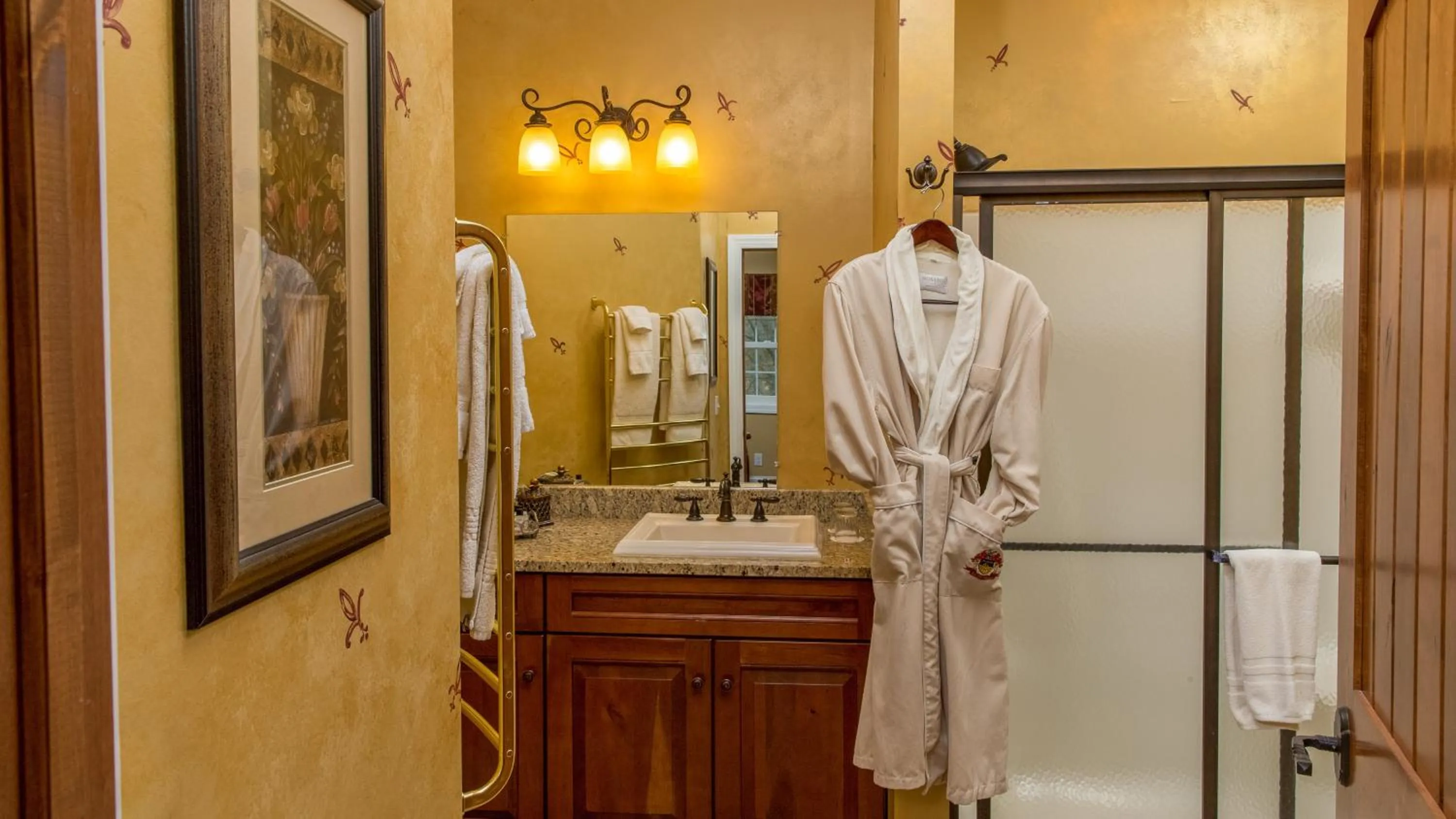 Bathroom in Goldmoor Inn & Resort