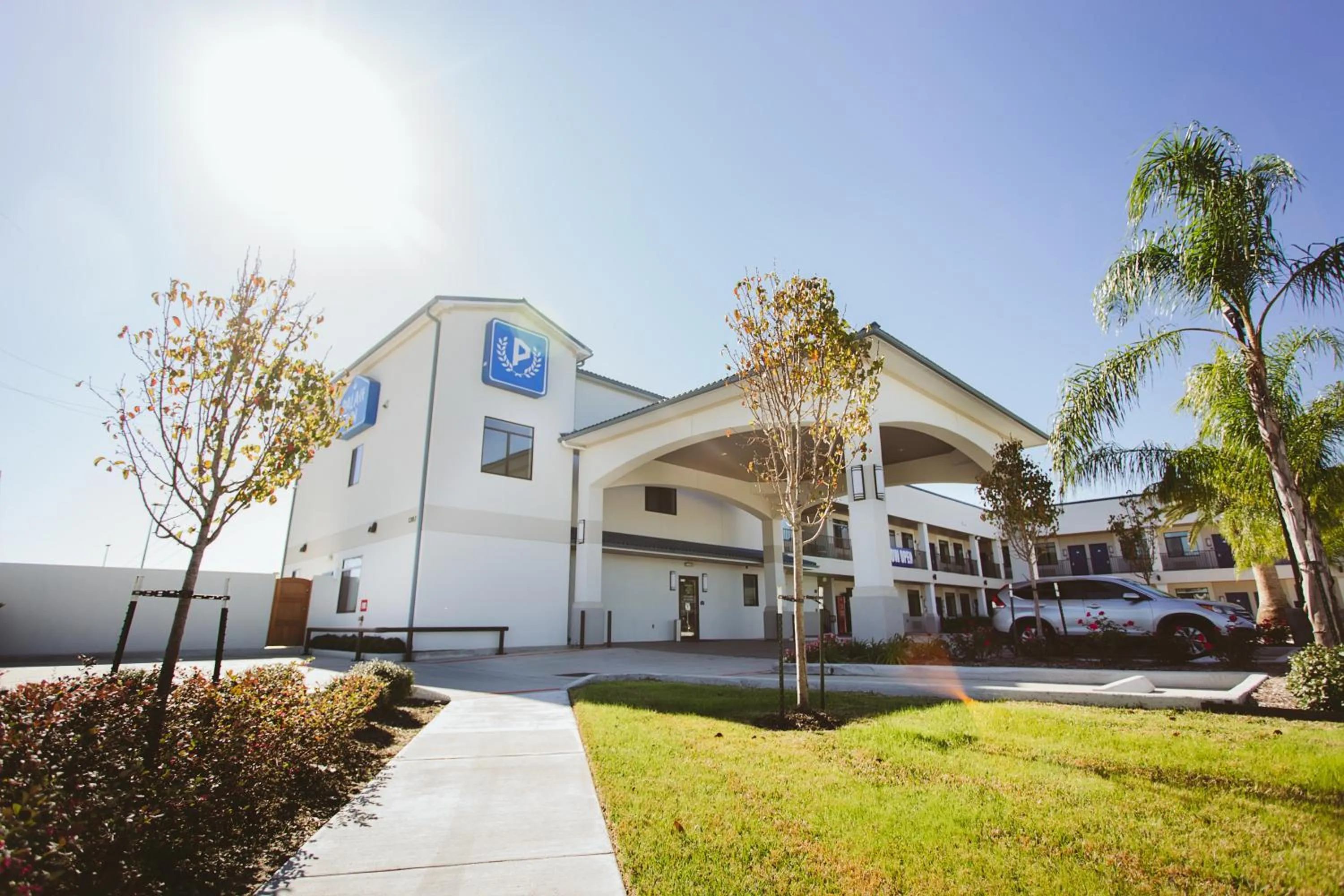 Property building in Palace Inn Blue City Centre