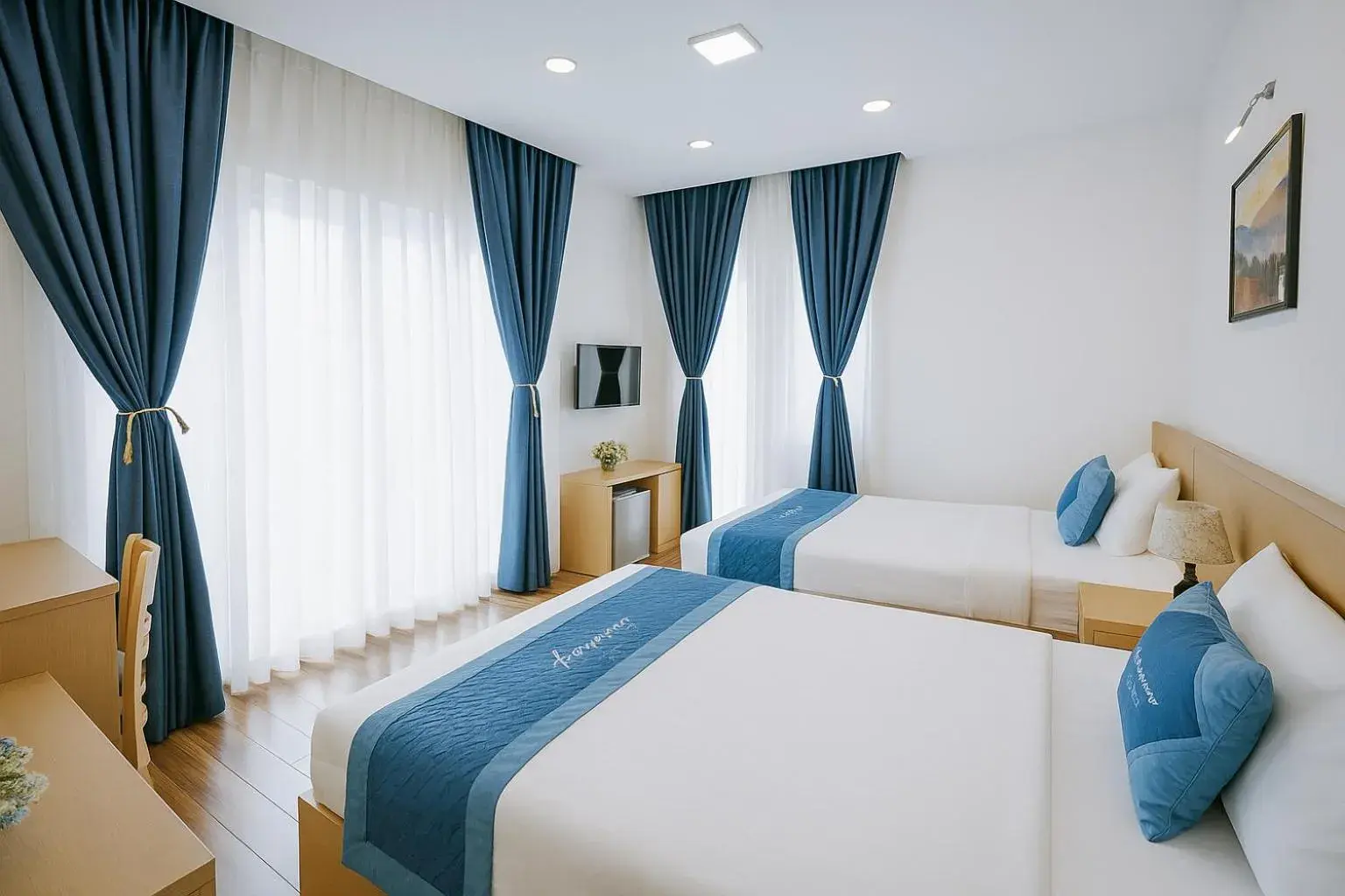 Twin Room with Balcony in Tuan Thuy Hotel Twin Room with Balcony in Tuan Thuy Hotel