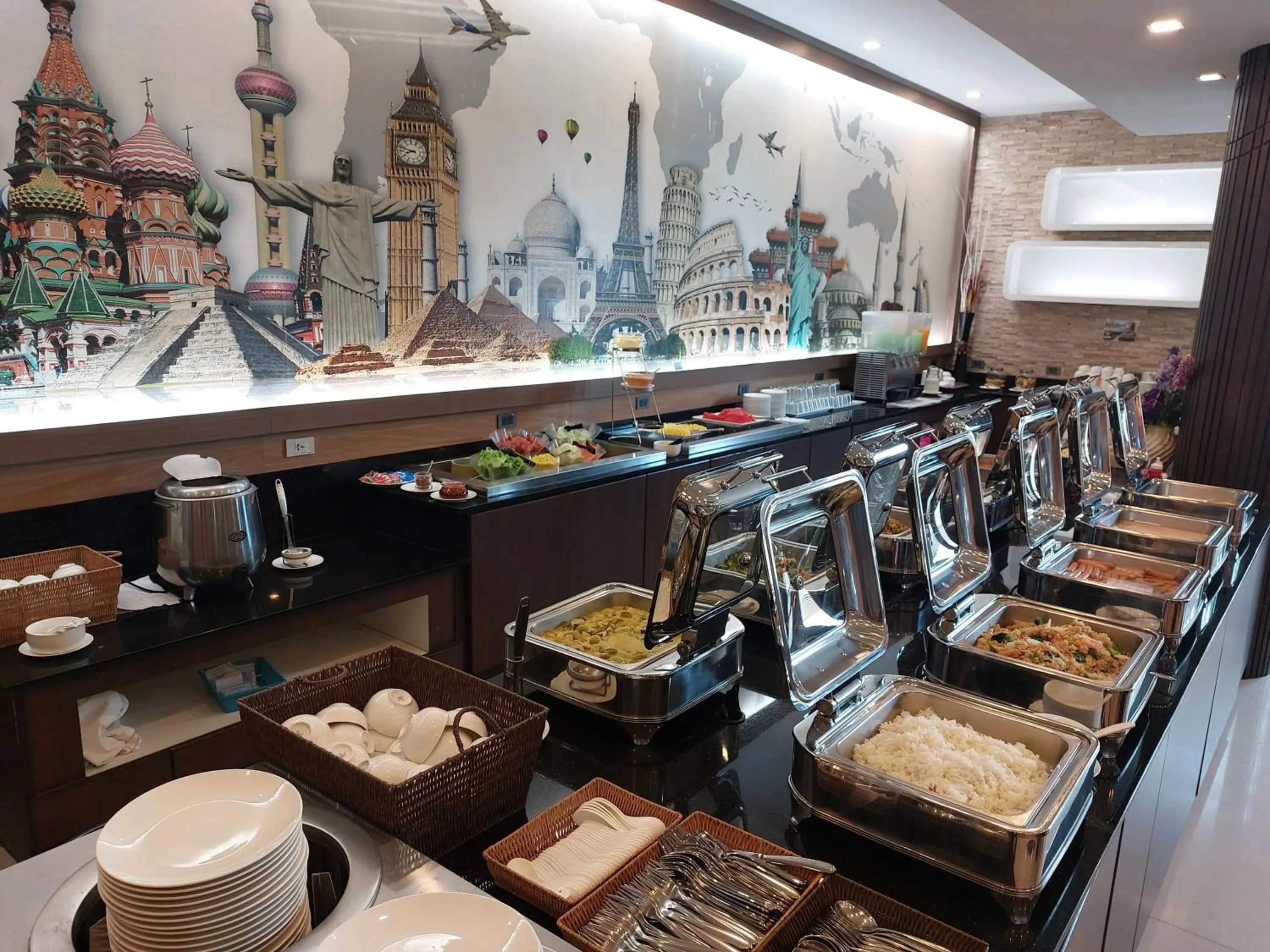 Vareena palace hotel