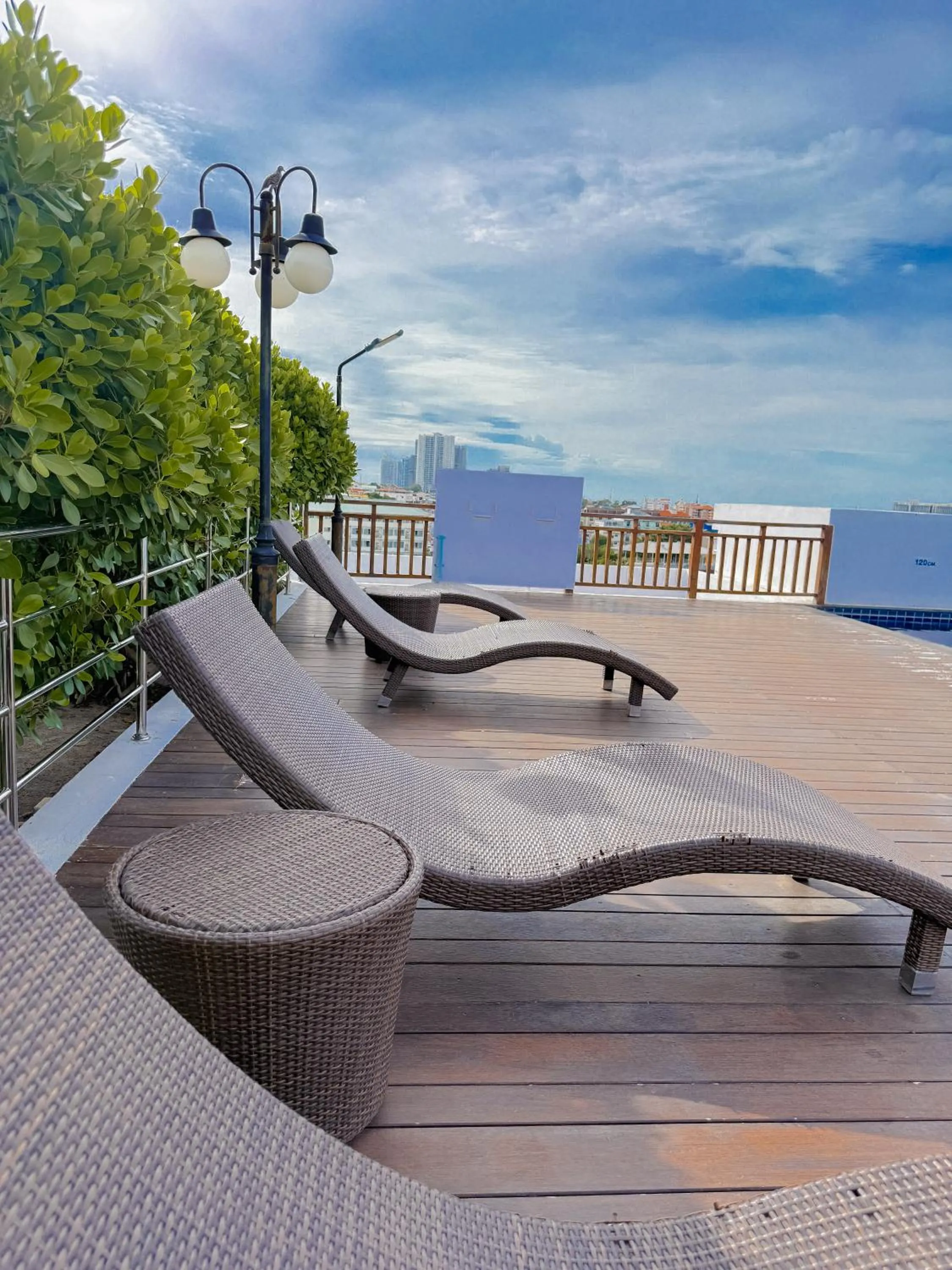 Vareena palace hotel