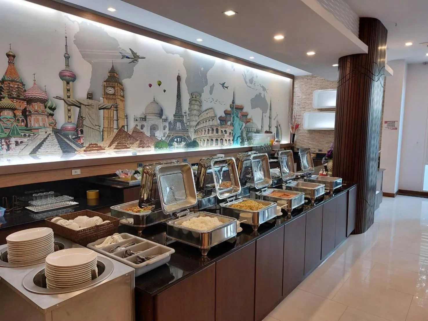 Vareena palace hotel