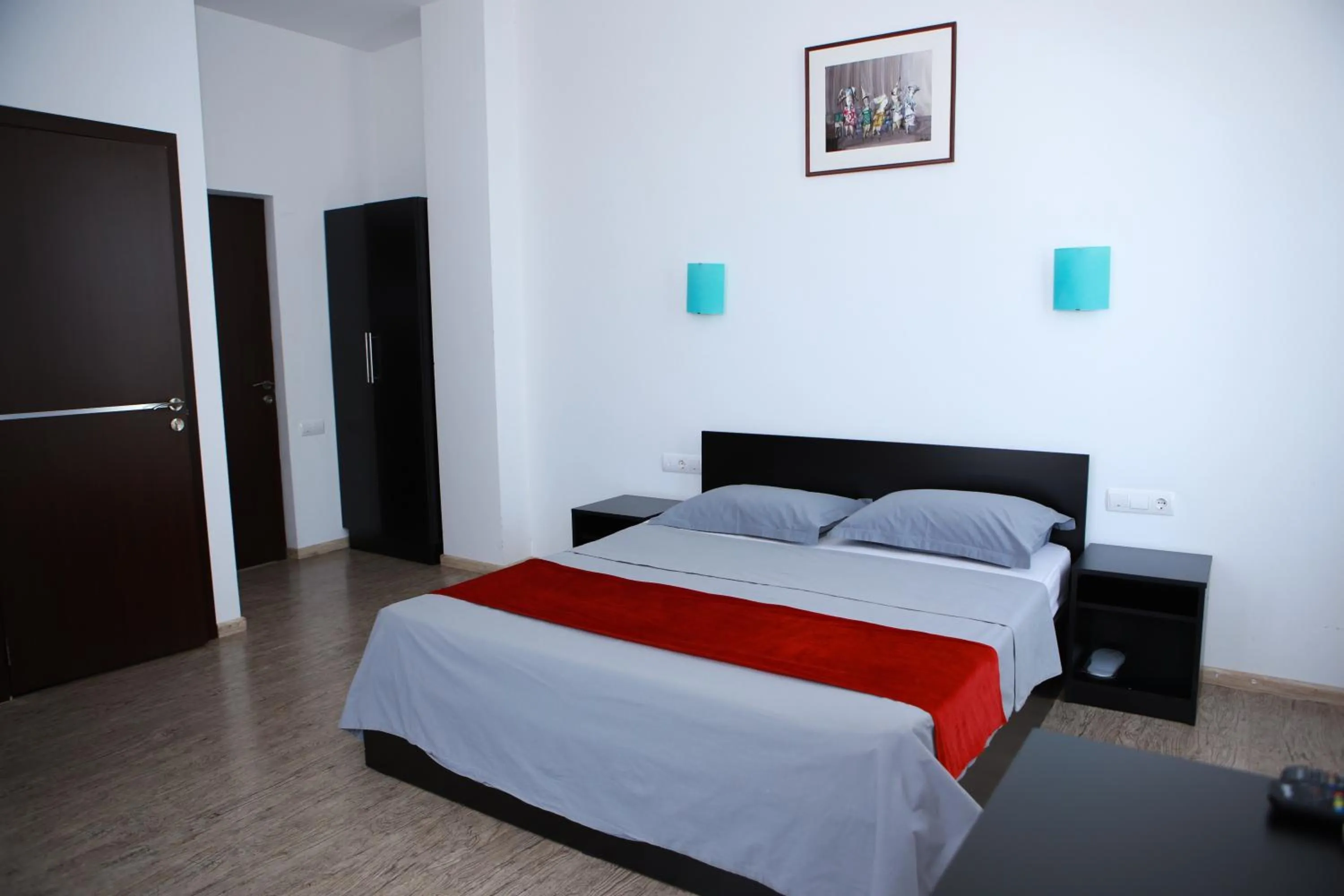 Ossanna Hotel