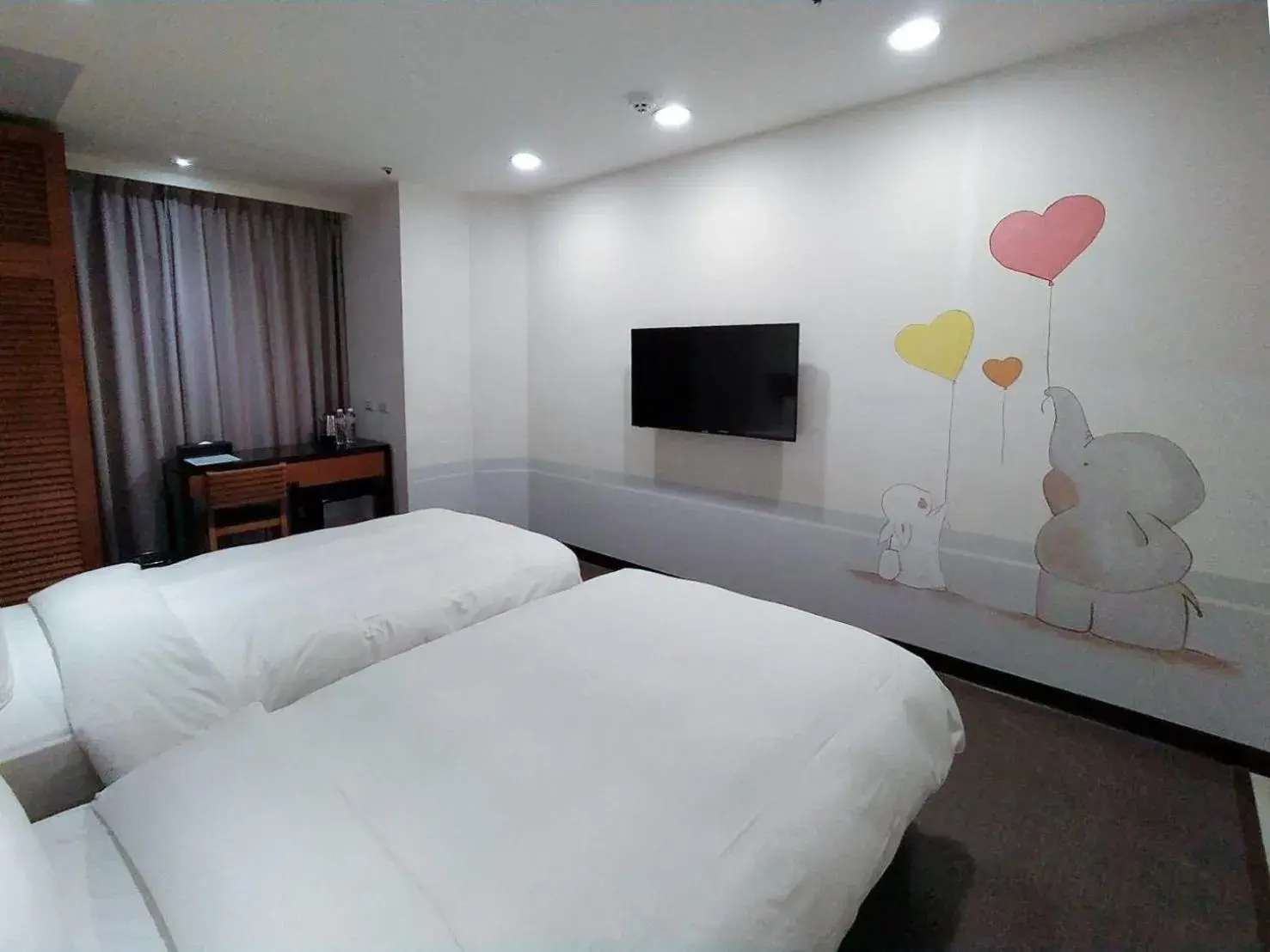 Photo of the whole room, Bed in Hotel J Taoyuan