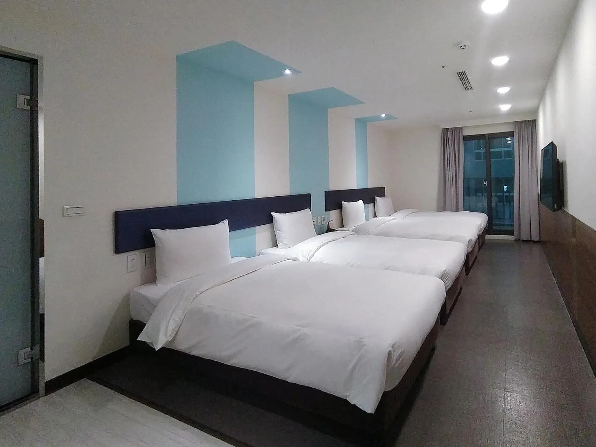 Photo of the whole room, Bed in Hotel J Taoyuan