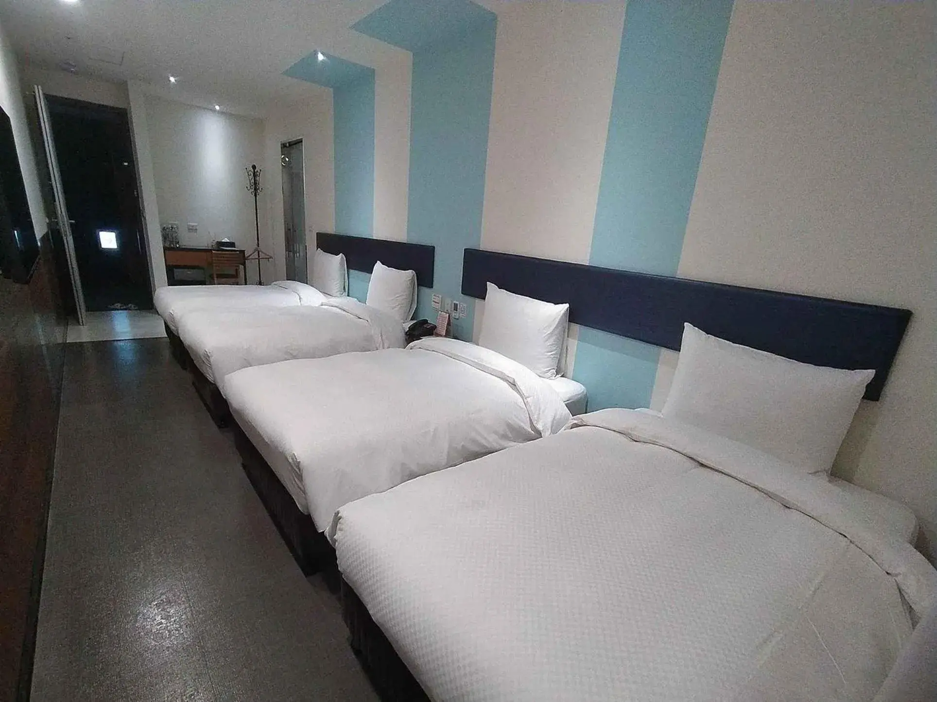 Photo of the whole room, Bed in Hotel J Taoyuan