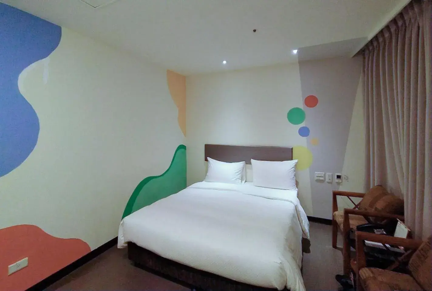 Photo of the whole room, Bed in Hotel J Taoyuan