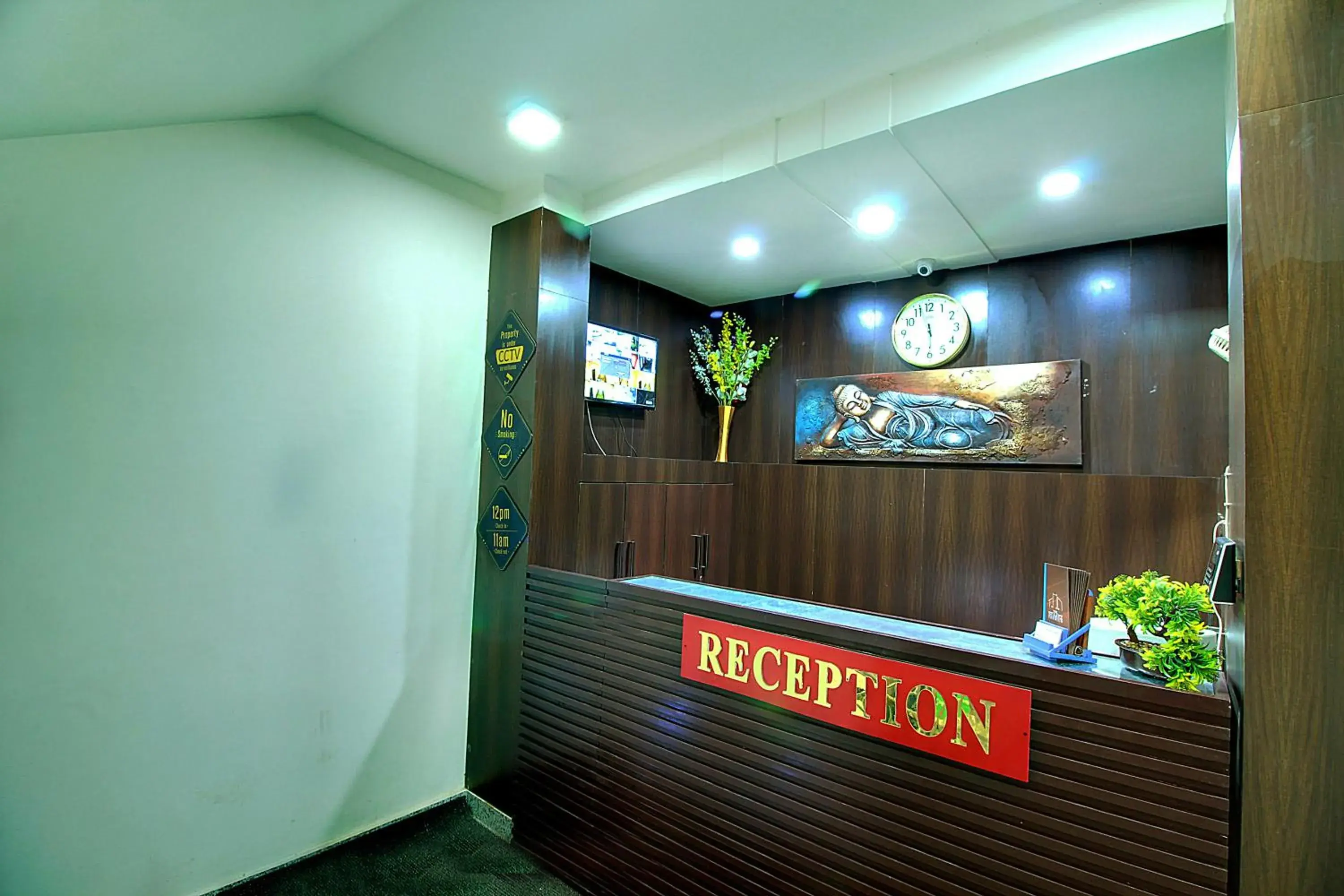 Lobby or reception in STAAYZ Premium Gurgaon Lobby or reception in STAAYZ Premium Gurgaon