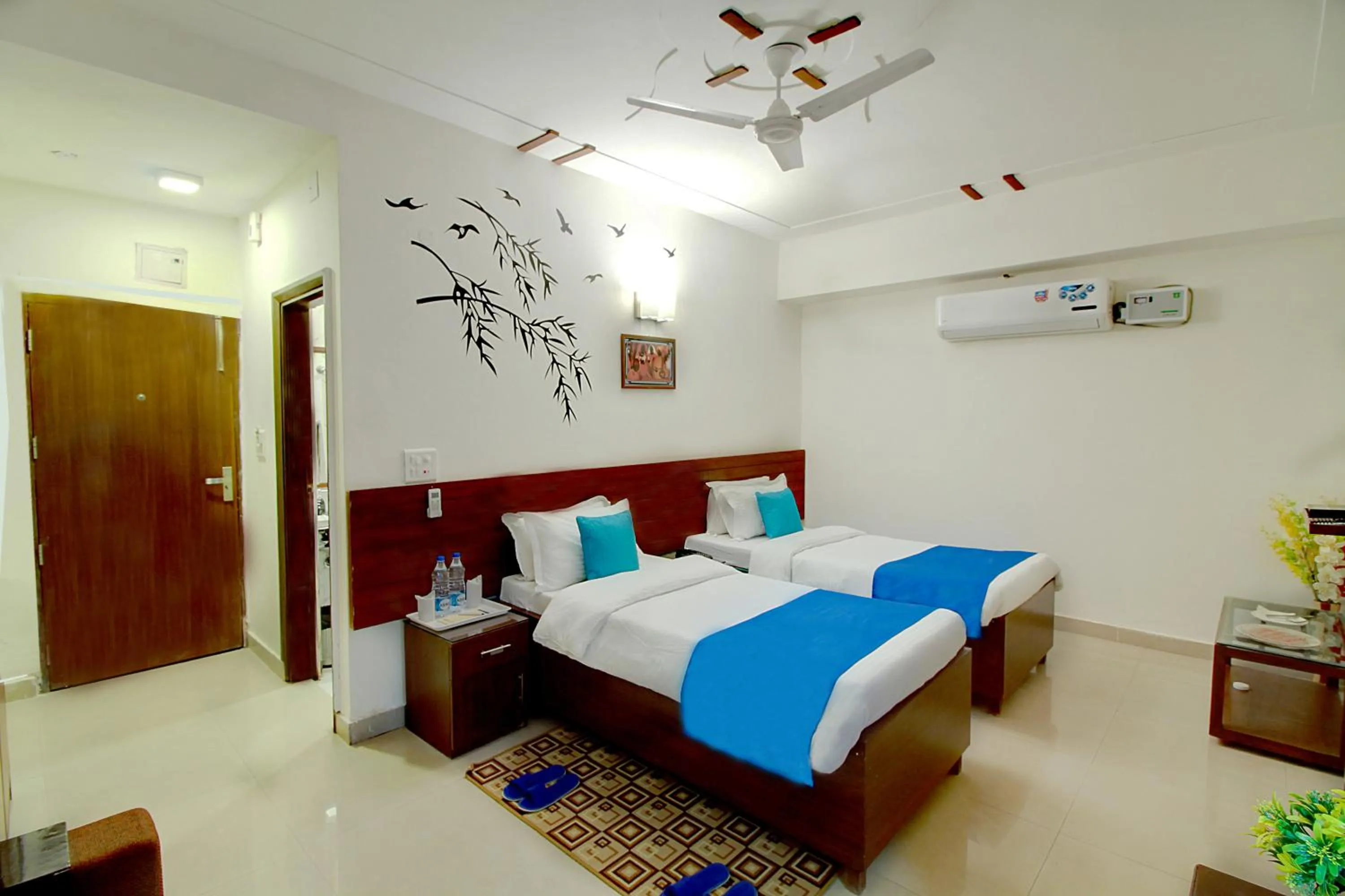 Bed in STAAYZ Premium Gurgaon