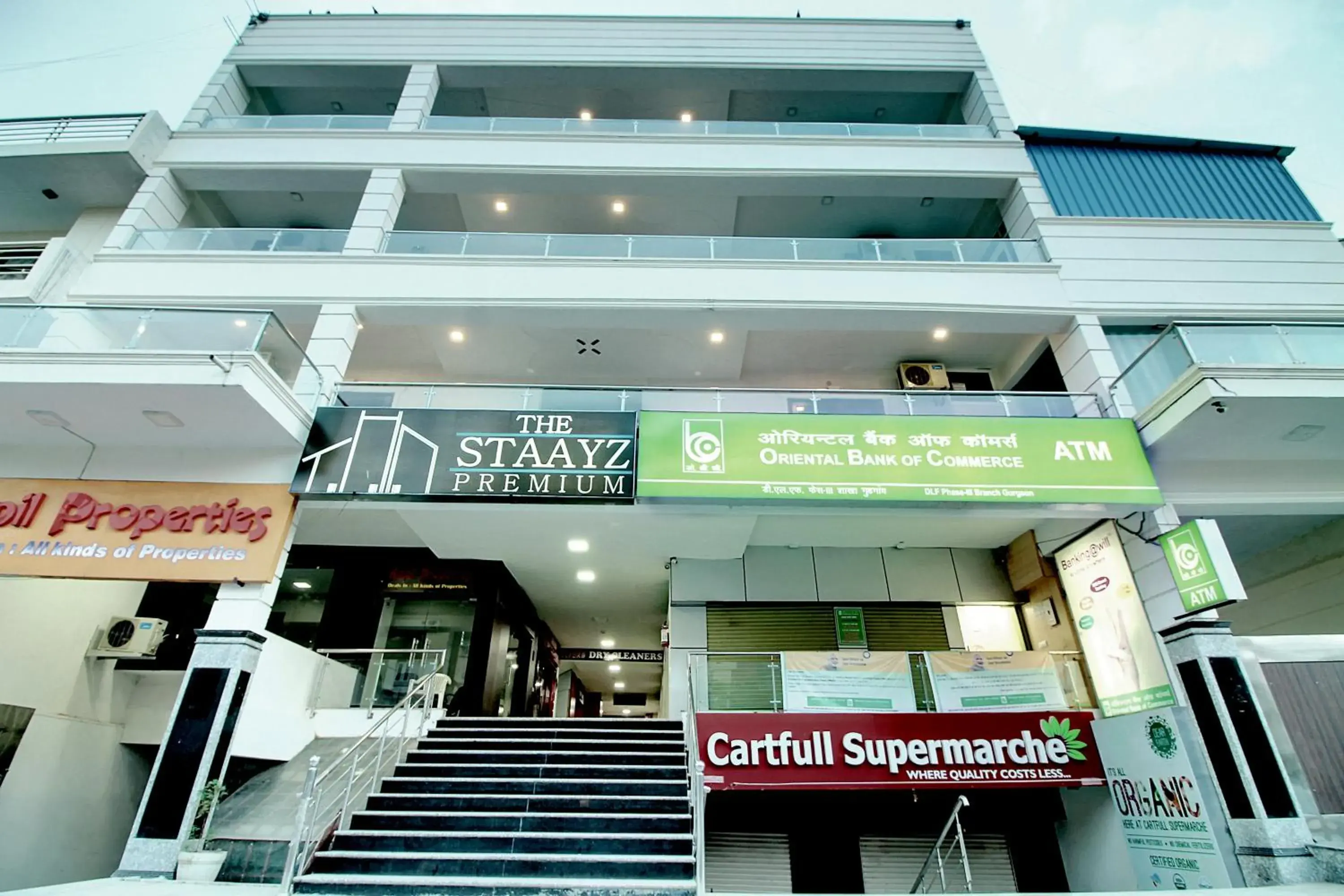 Facade/entrance in STAAYZ Premium Gurgaon Facade/entrance in STAAYZ Premium Gurgaon