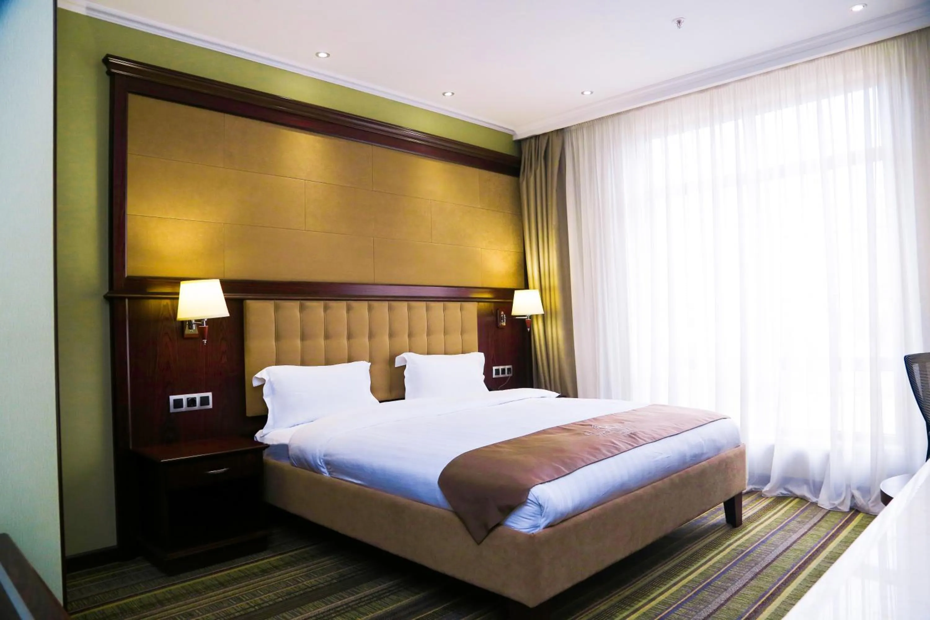 Mountain view, Bed in Shera Inn Hotel