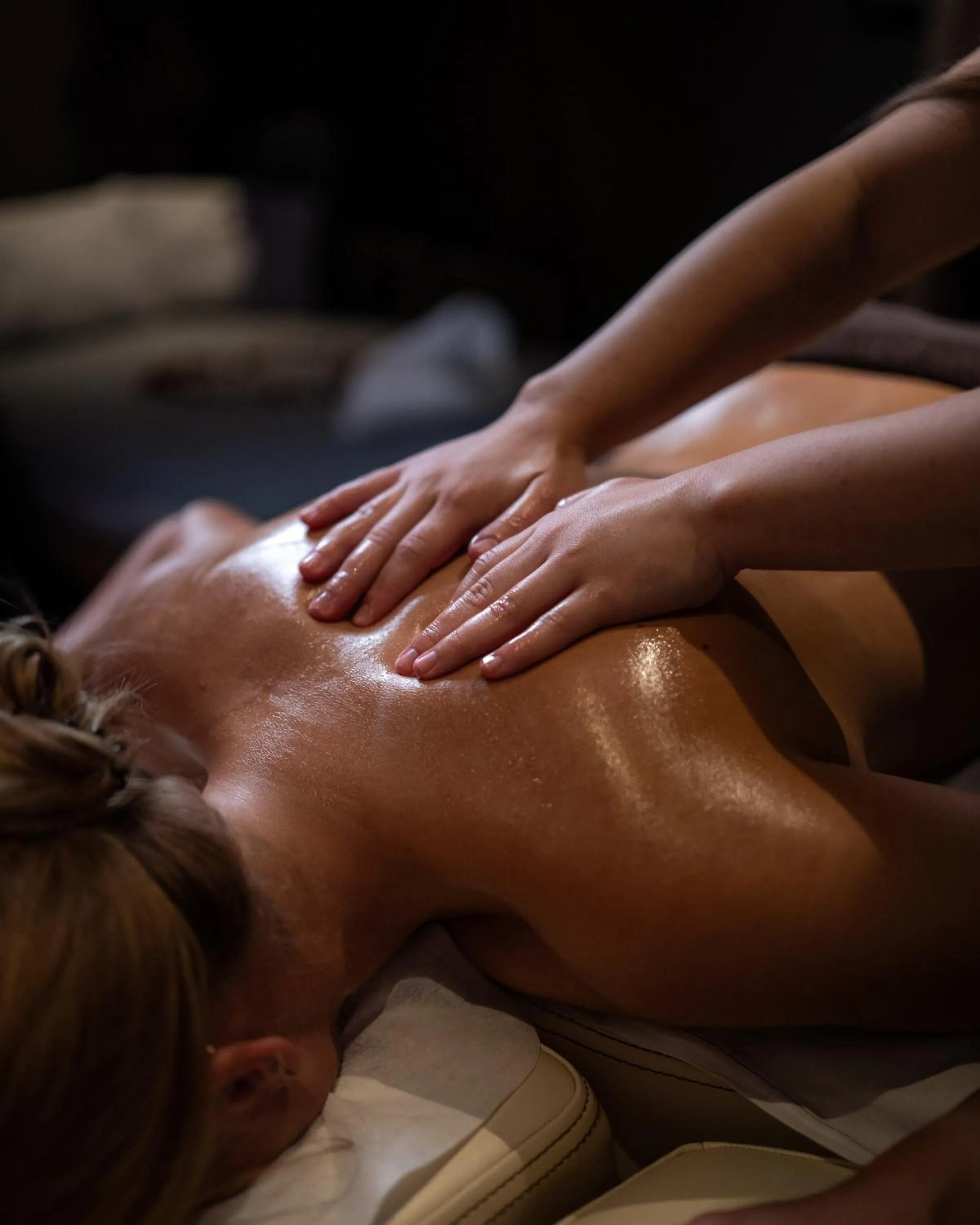 Massage in Avalon Resort & SPA