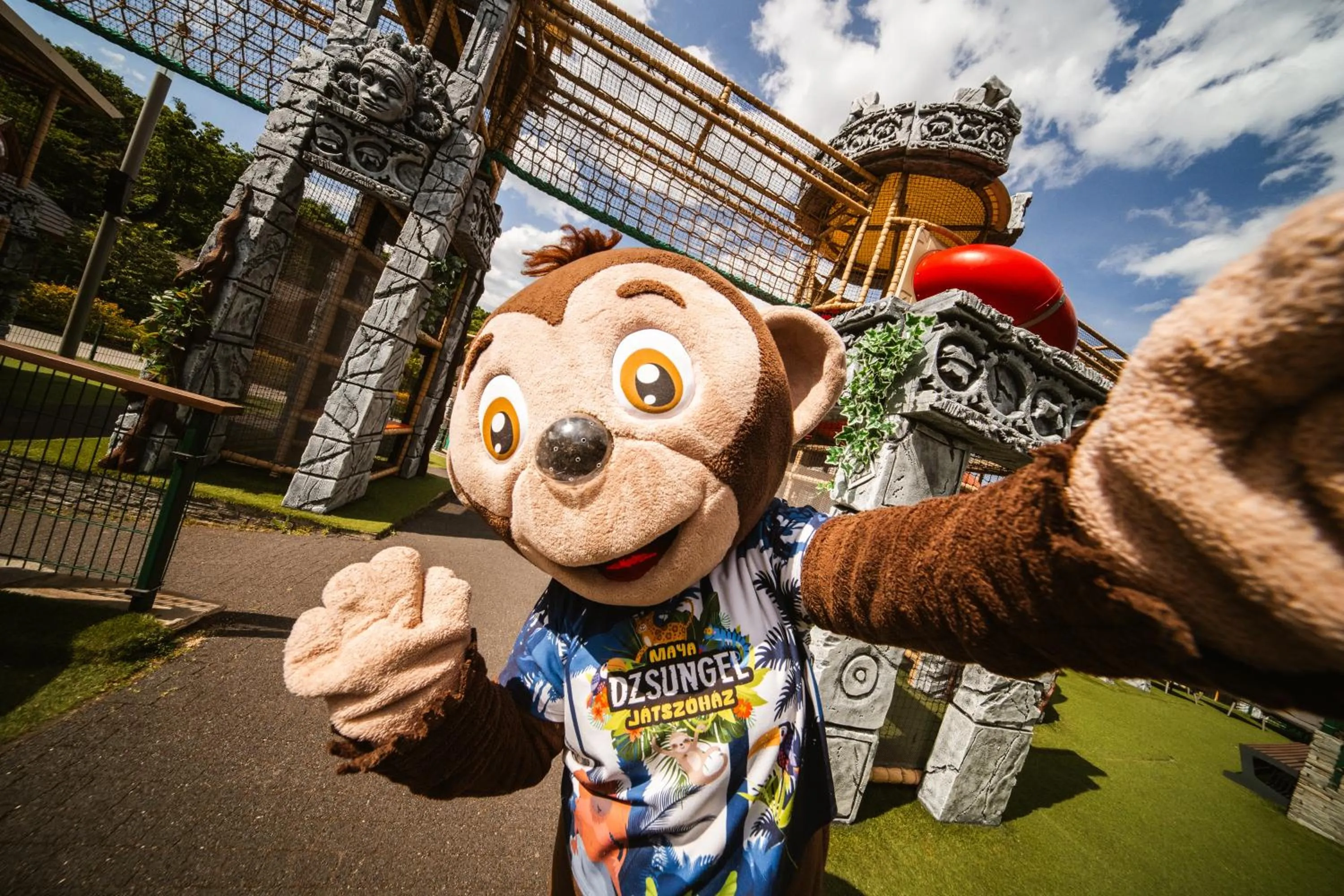 Children play ground in Avalon Resort & SPA