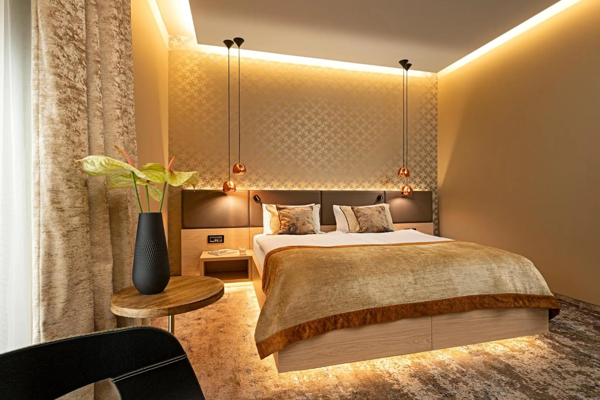 Bedroom, Bed in Avalon Resort & SPA