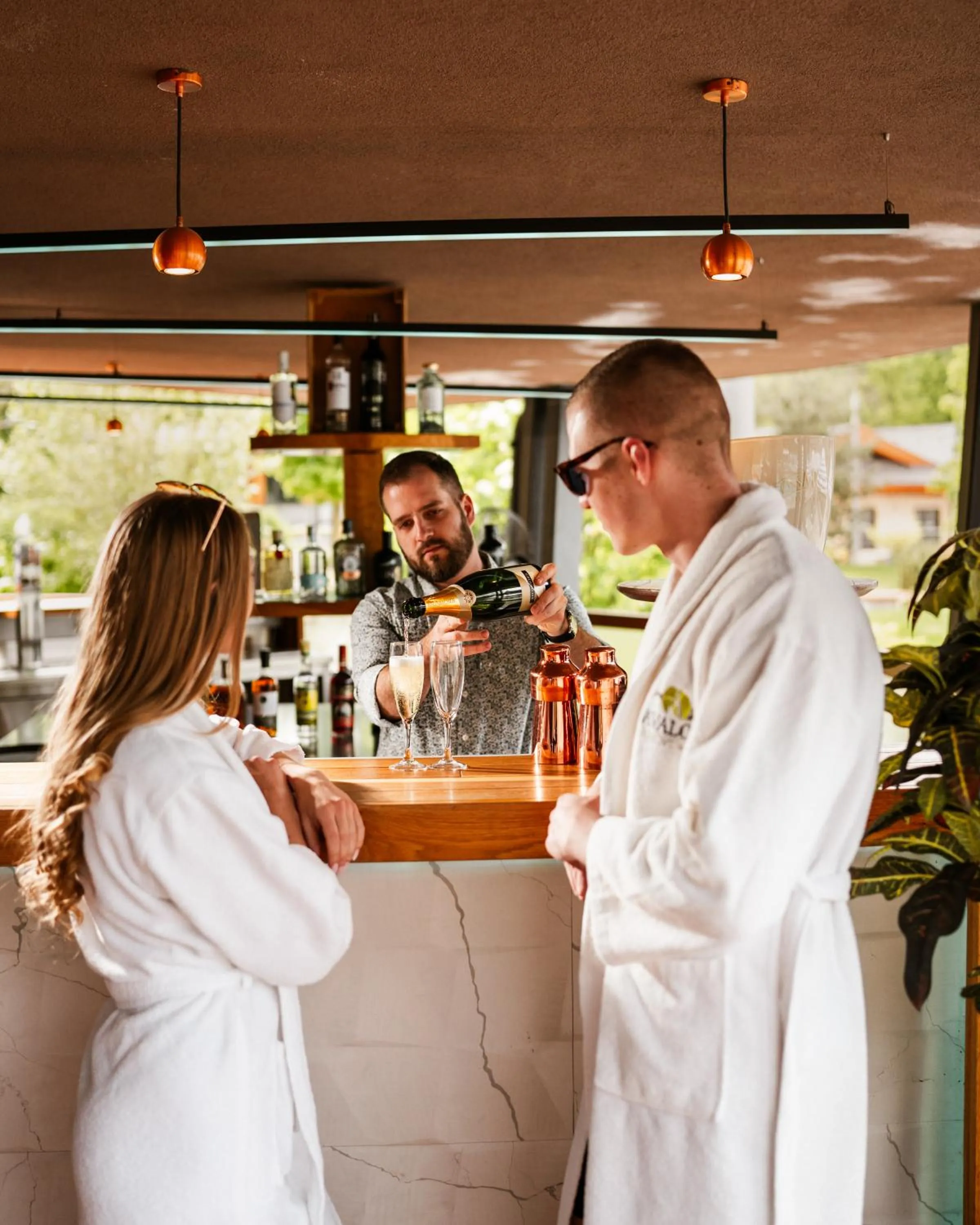 Lounge or bar in Avalon Resort & SPA