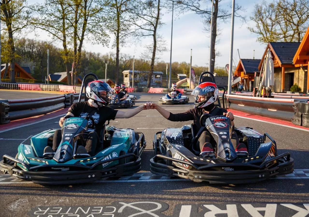 Entertainment in Avalon Resort & SPA