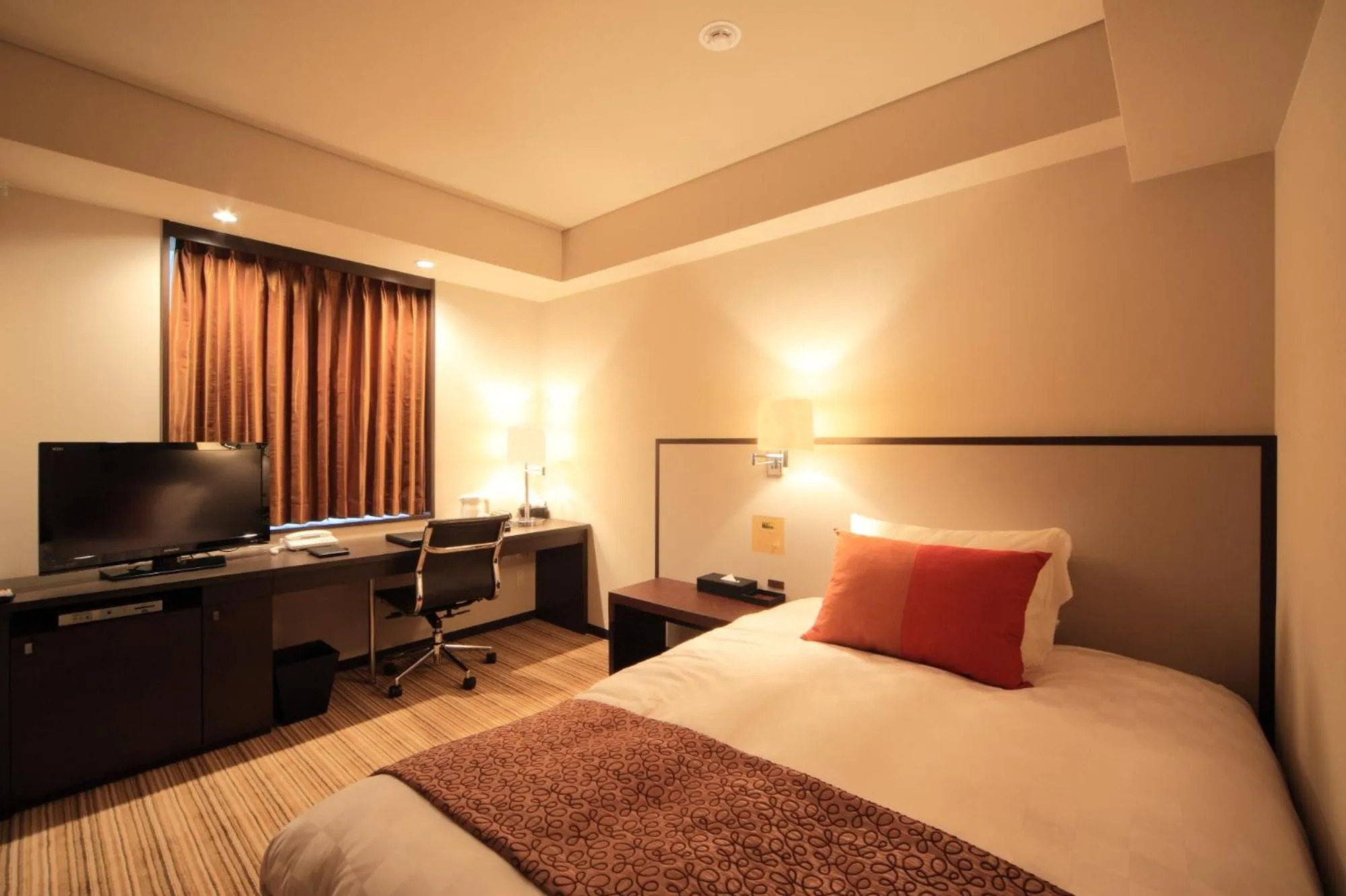 Photo of the whole room, Bed in Terrace Inn Katsuta