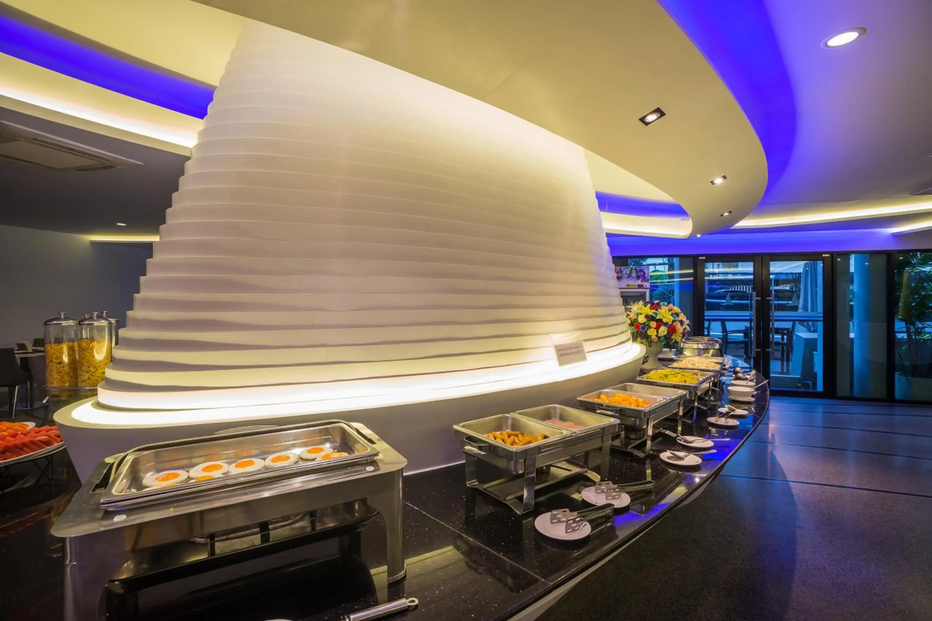 Food and drinks in Blue Boat Hotel JC Food and drinks in Blue Boat Hotel JC