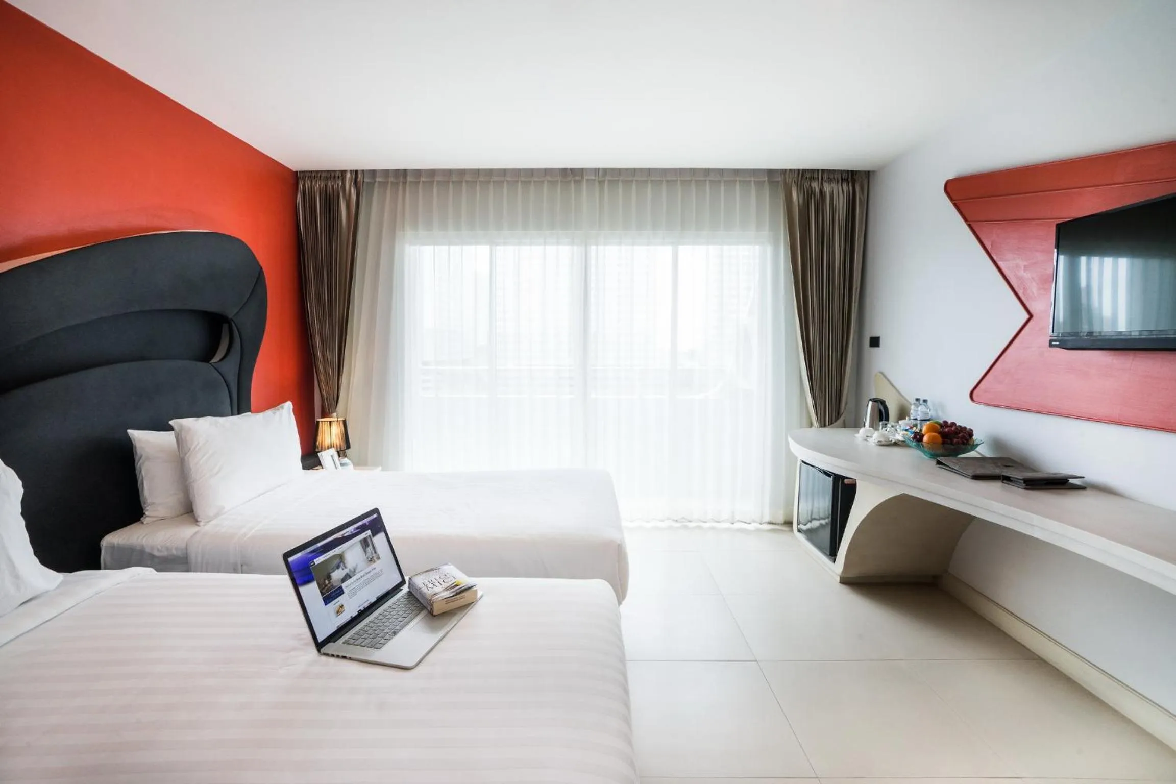 TV and multimedia, Bed in Blue Boat Hotel JC