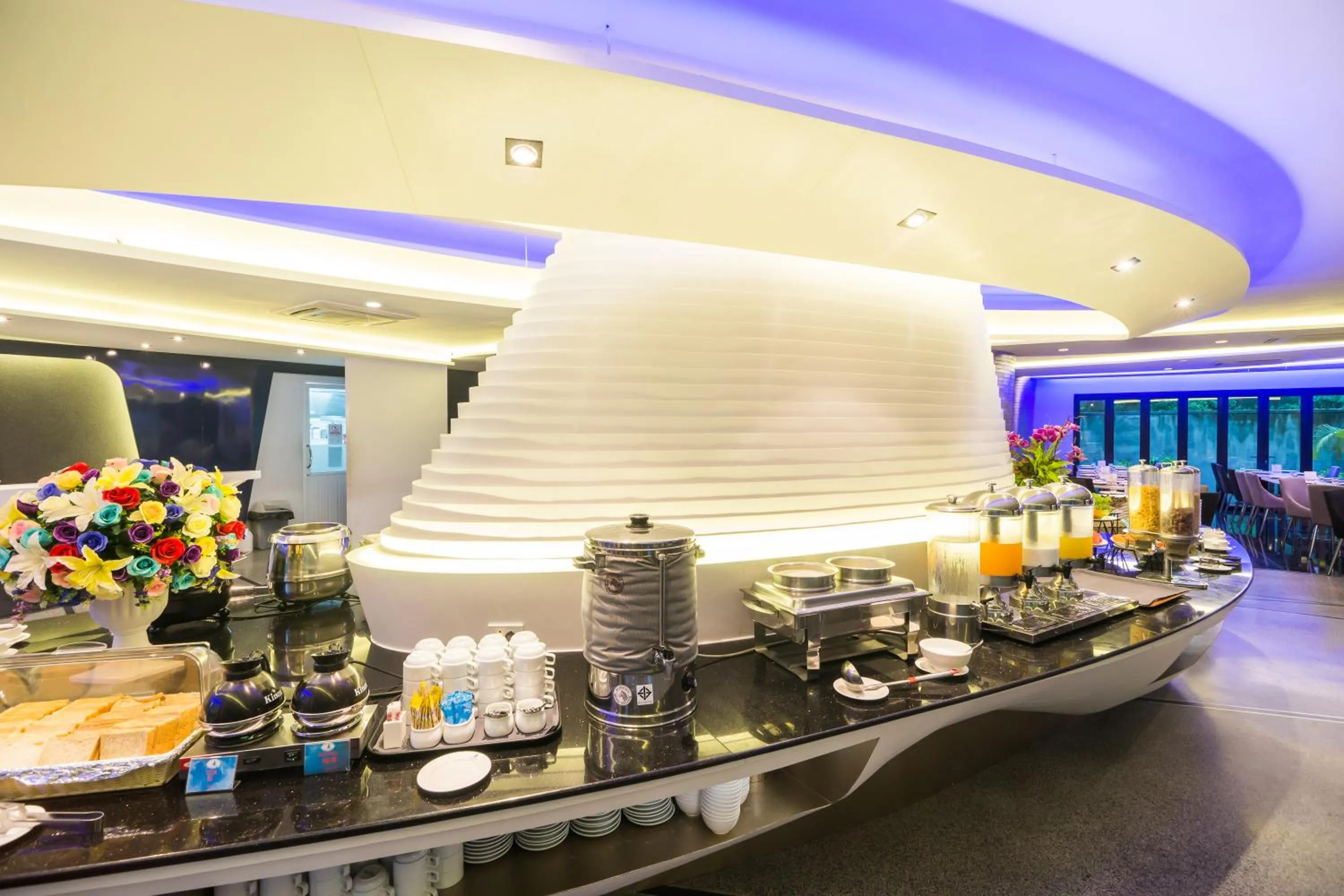 Food and drinks in Blue Boat Hotel JC